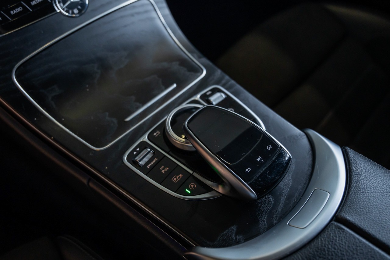 MERCEDES-BENZ C 200 Coupé AMG Line 9G-Tronic-image-29