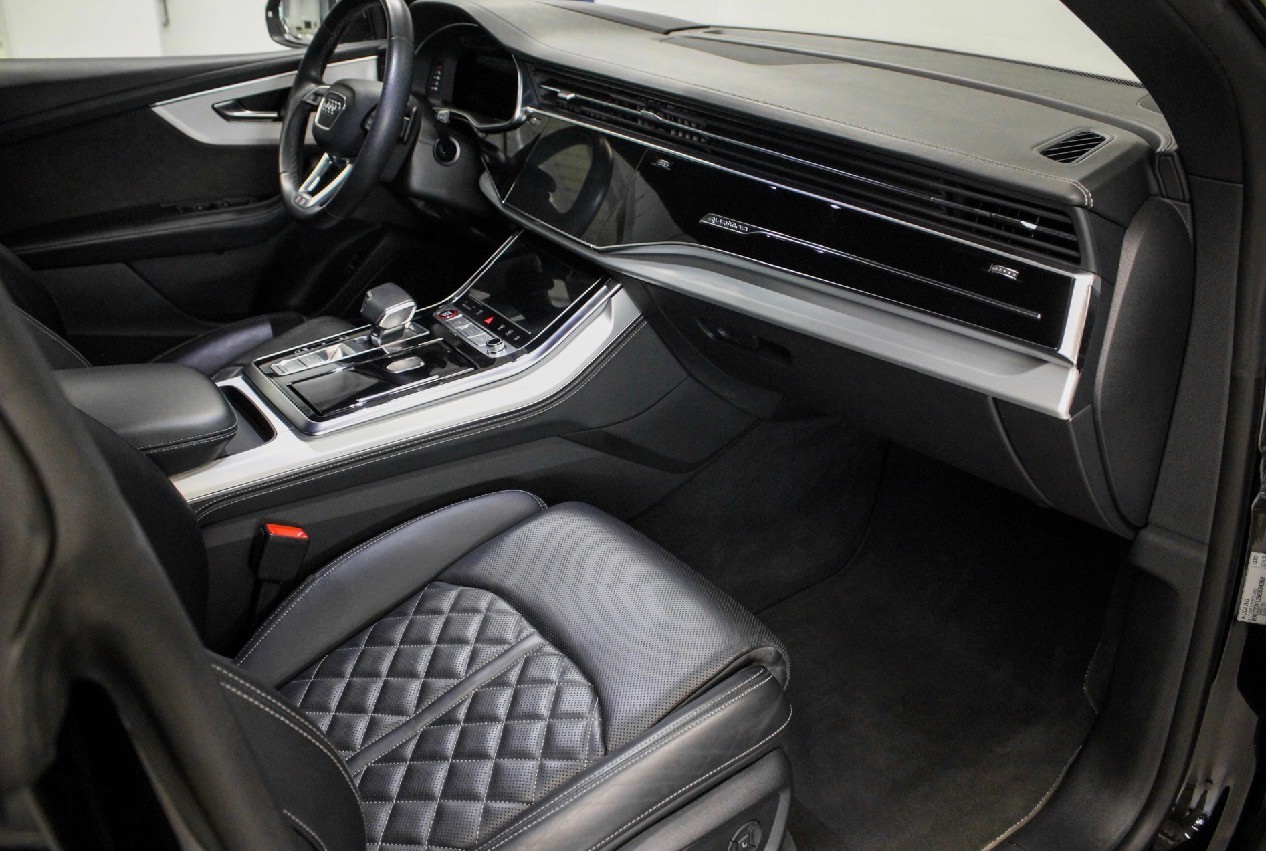 AUDI 4.0 V8 TFSI quattro T-Tronic-image-13