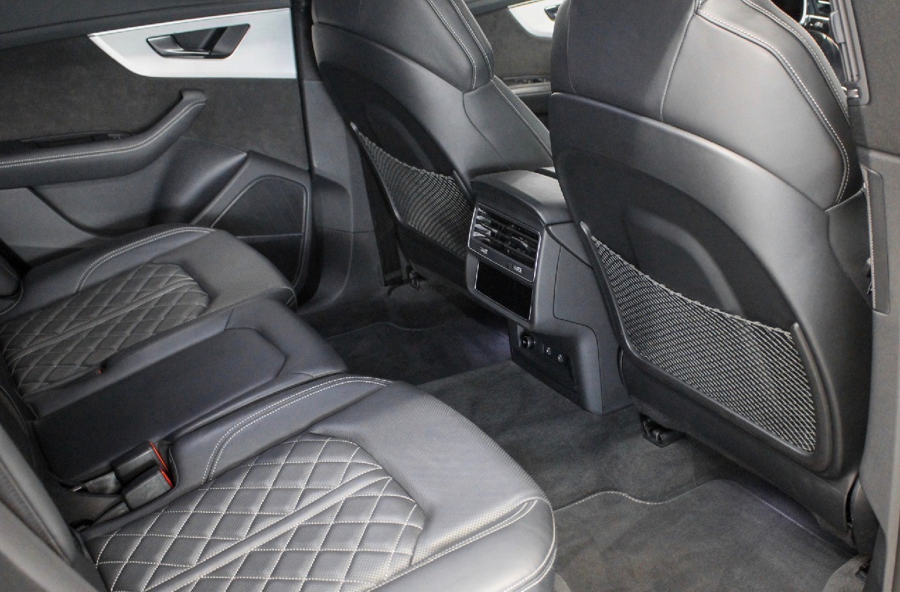 AUDI 4.0 V8 TFSI quattro T-Tronic-image-19
