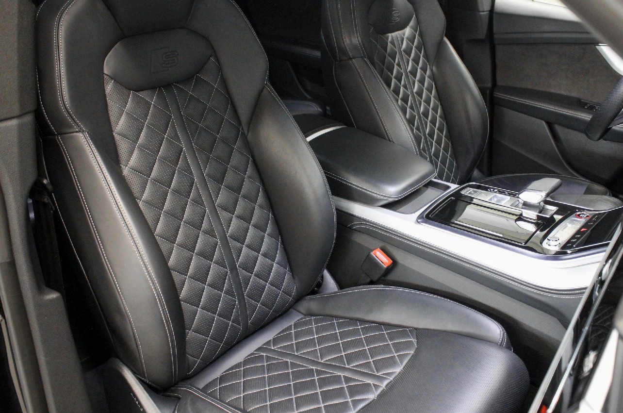 AUDI 4.0 V8 TFSI quattro T-Tronic-image-14