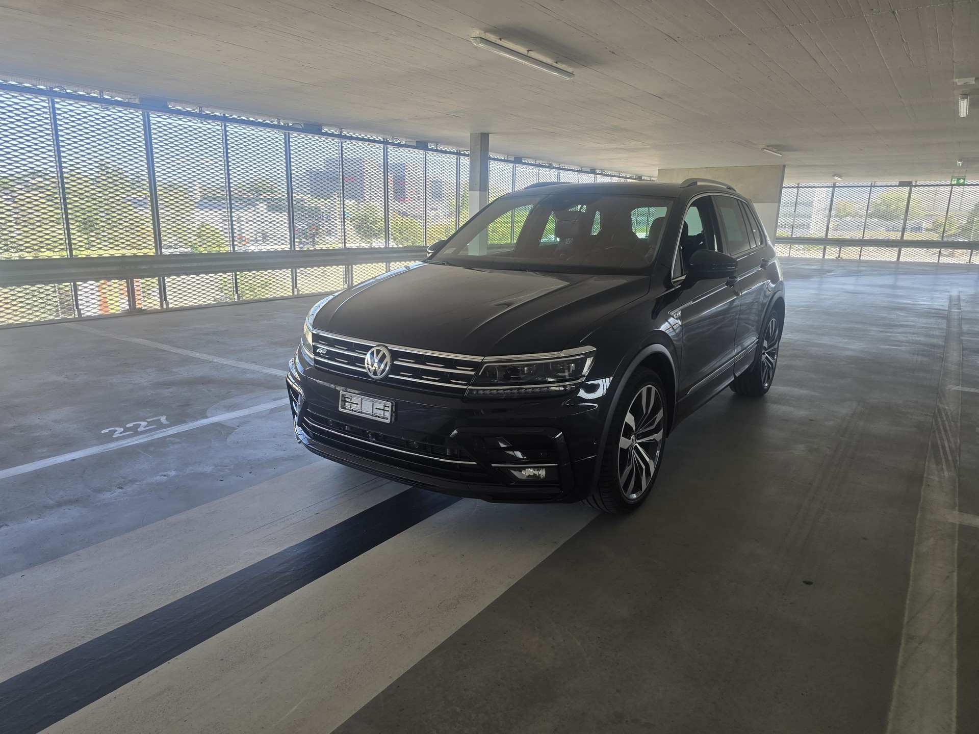VW Tiguan 2.0TSI RLine 4Motion DSG