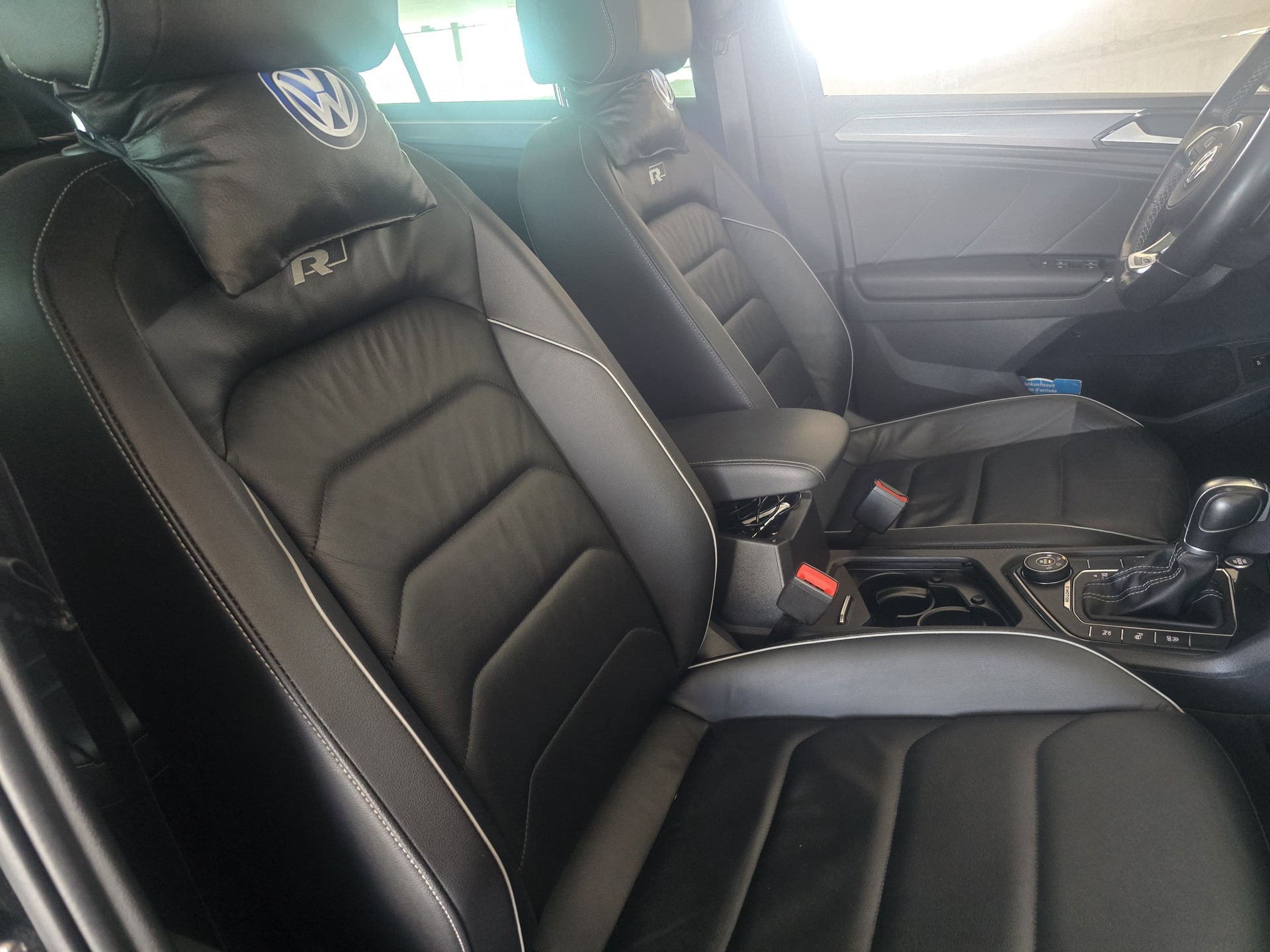 VW Tiguan 2.0TSI RLine 4Motion DSG-image-12