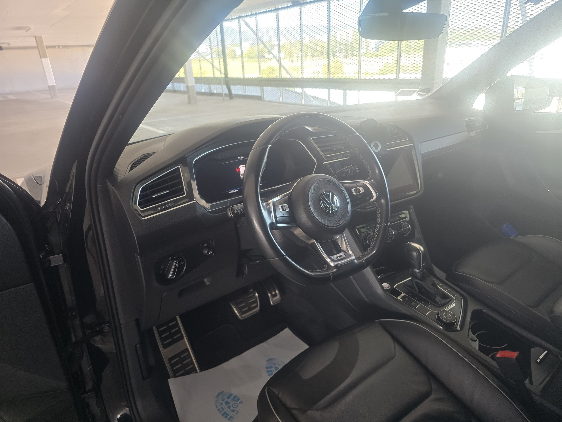 VW Tiguan 2.0TSI RLine 4Motion DSG-image-9