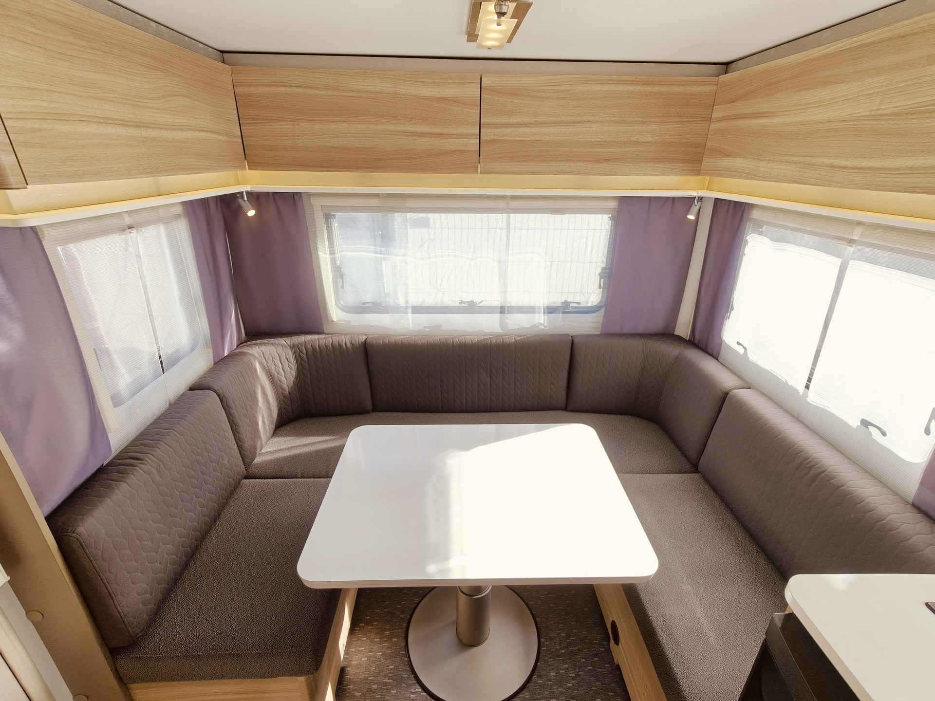 ADRIA Altea 472 PU -- Luftvorzelt -- Veloträger -- WC+Dusche-image-18