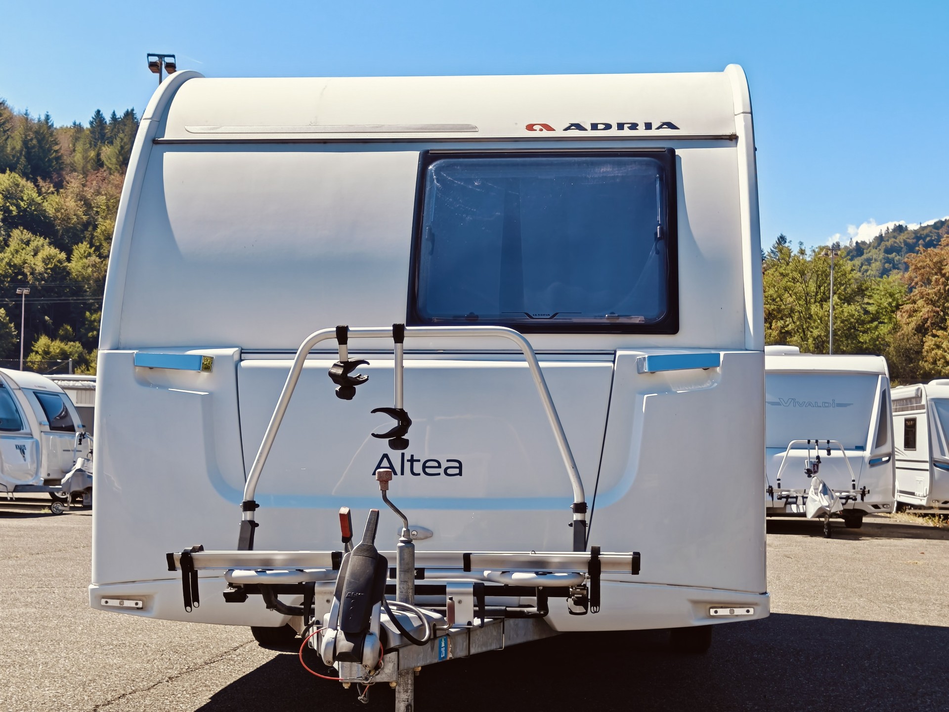 ADRIA Altea 472 PU -- Luftvorzelt -- Veloträger -- WC+Dusche-image-1