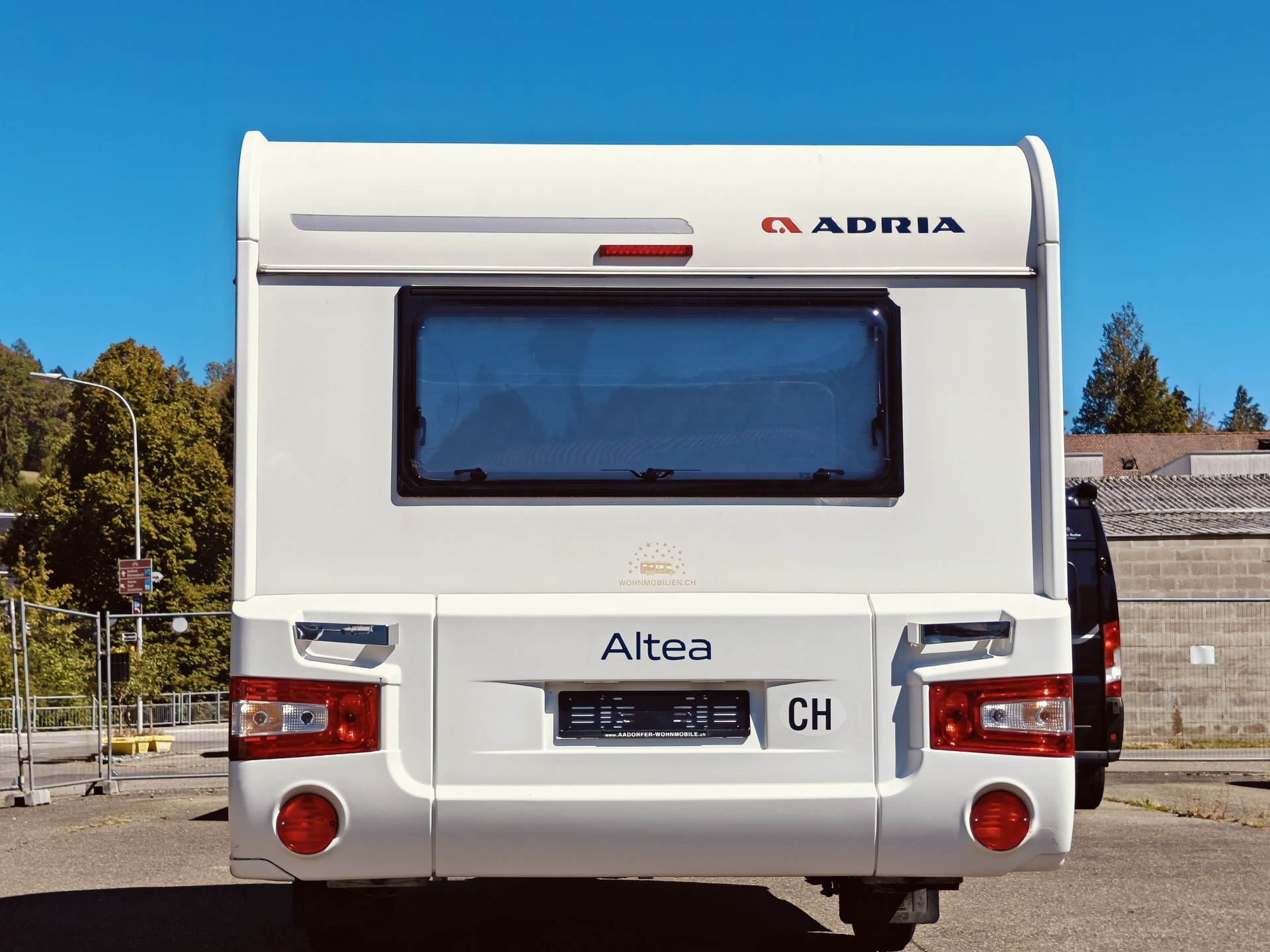 ADRIA Altea 472 PU -- Luftvorzelt -- Veloträger -- WC+Dusche-image-5