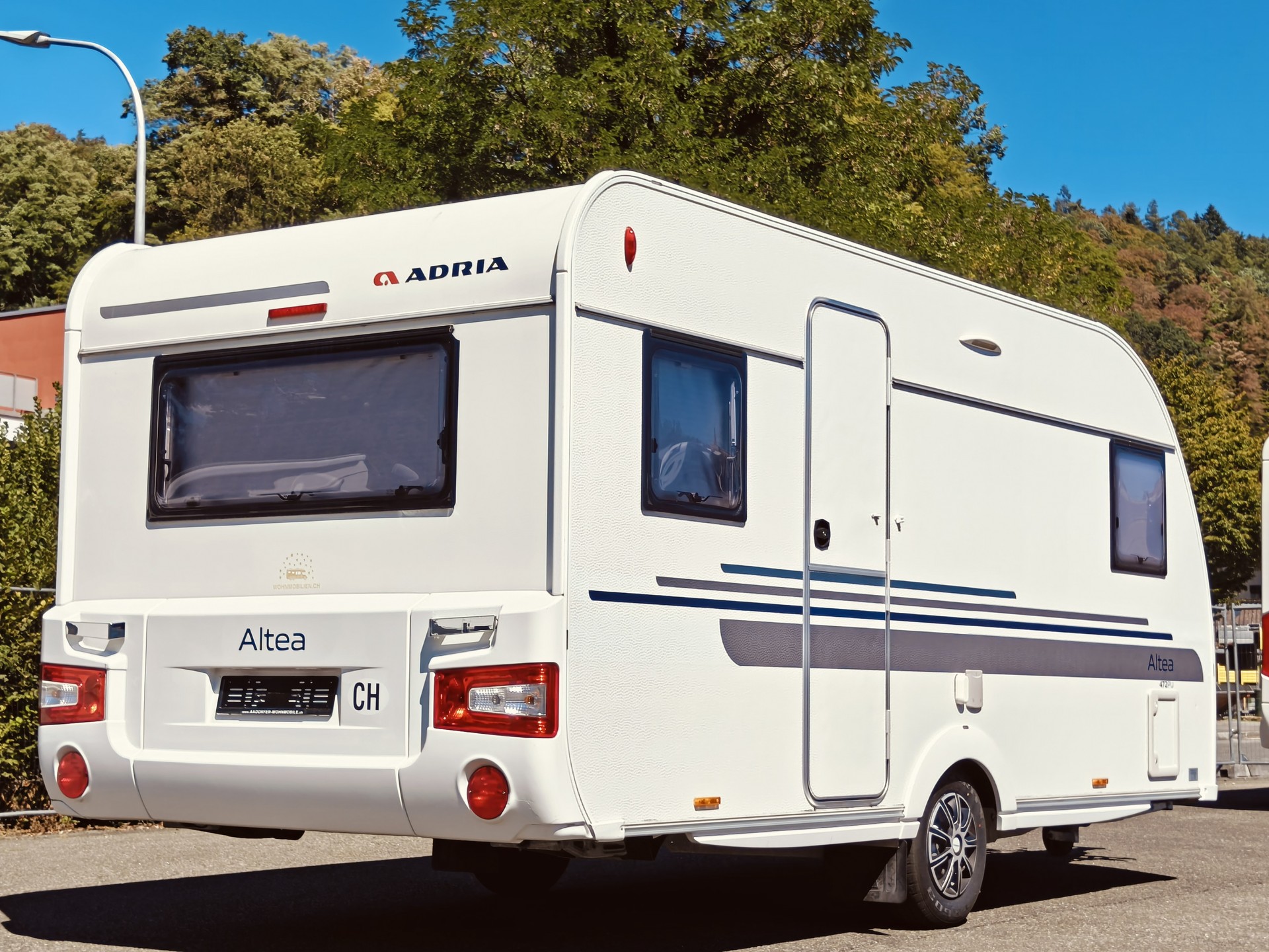 ADRIA Altea 472 PU -- Luftvorzelt -- Veloträger -- WC+Dusche-image-4