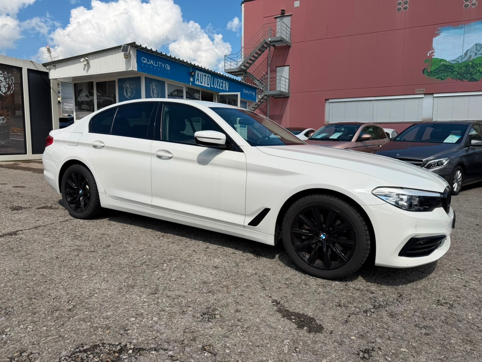 BMW 520i Sport Line M-Paket Steptronic-image-3