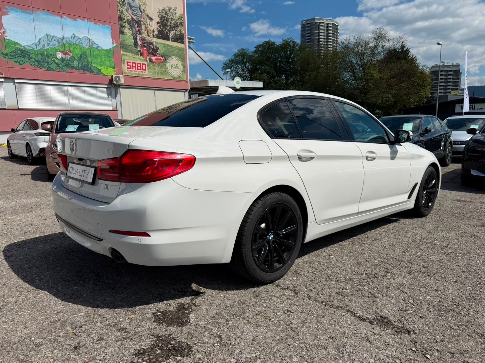 BMW 520i Sport Line M-Paket Steptronic-image-7