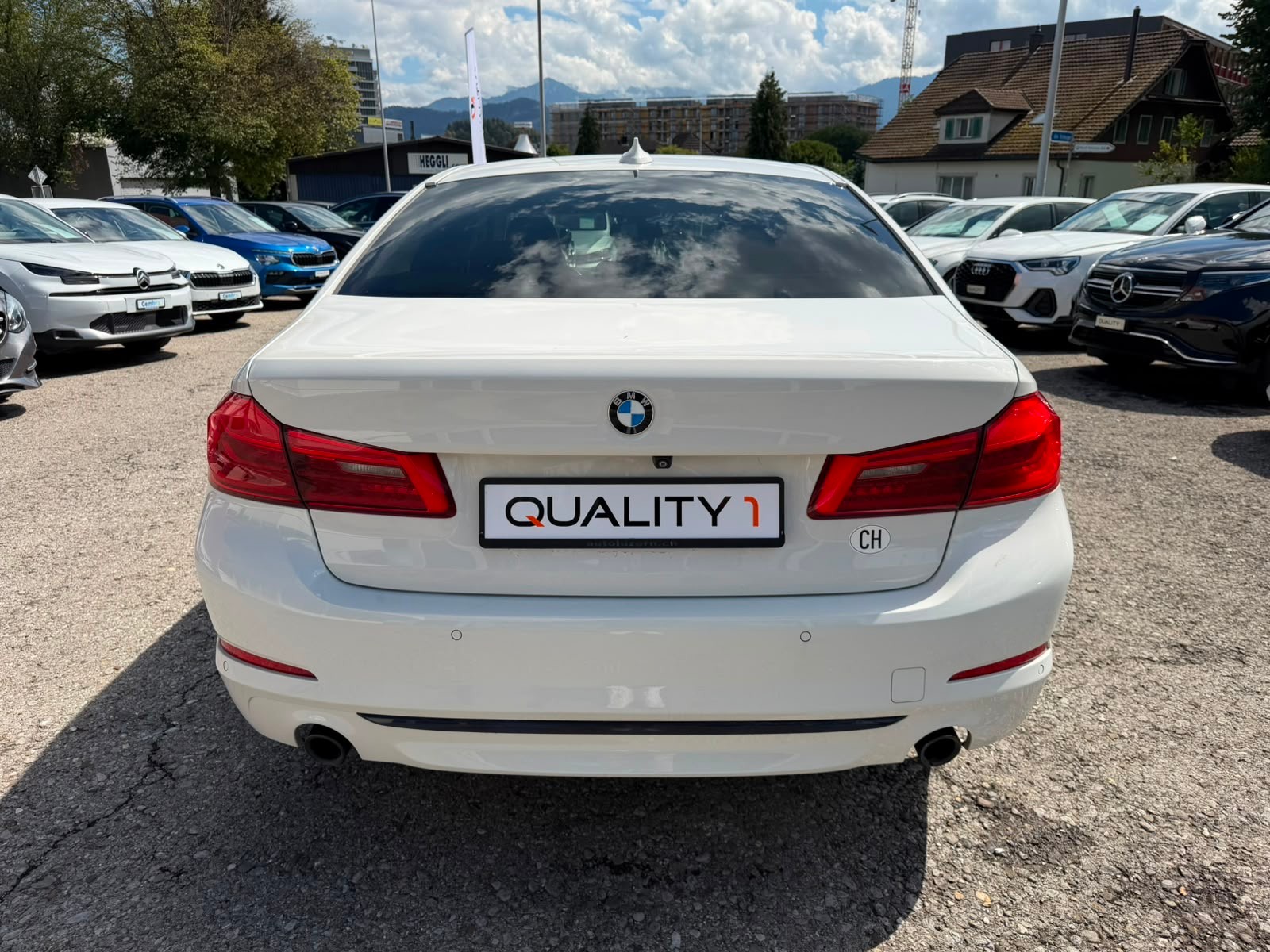 BMW 520i Sport Line M-Paket Steptronic-image-8