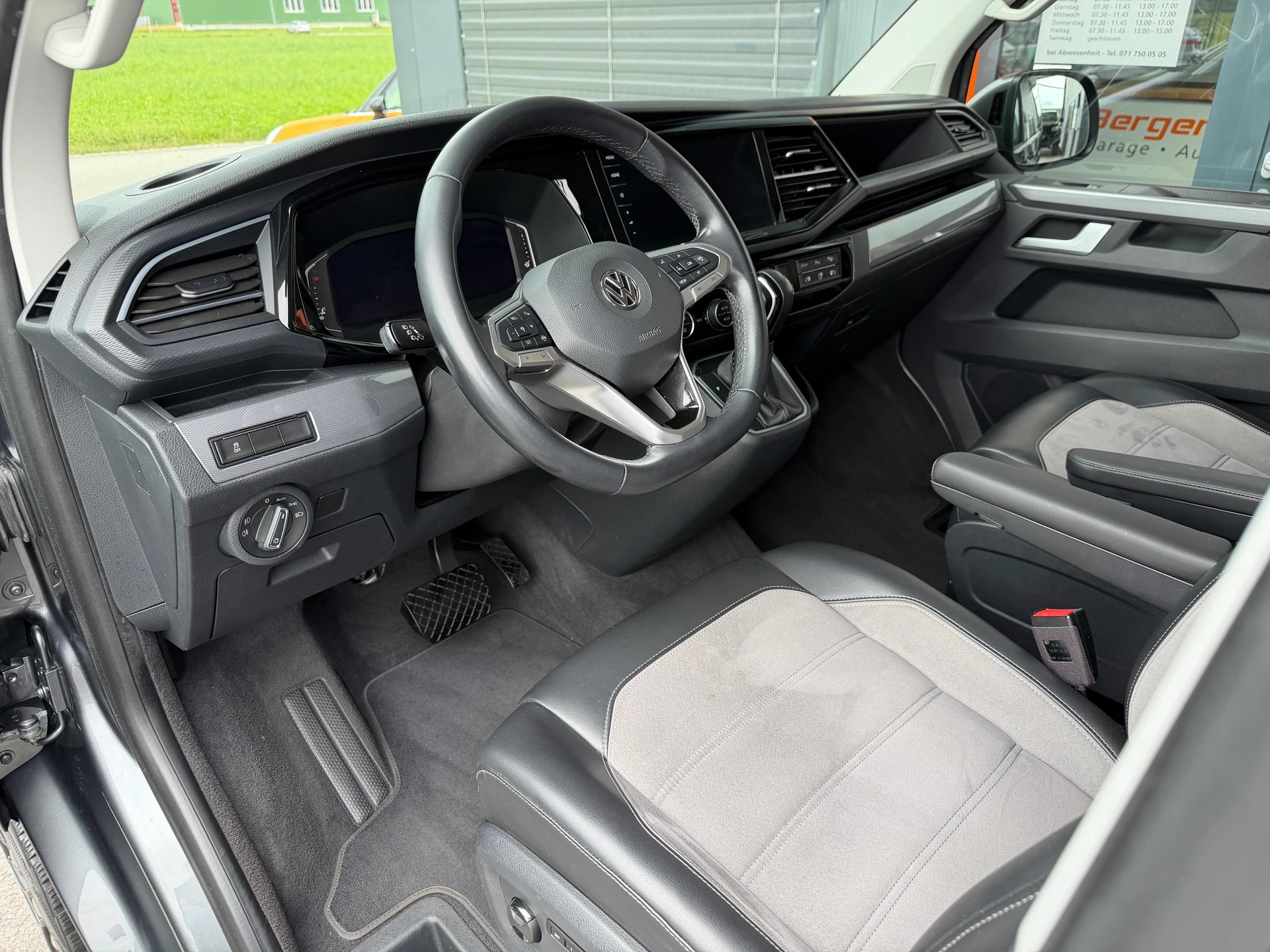 VW T6.1 Multivan 2.0 Bi-TDI Highline 4Motion DSG-image-6