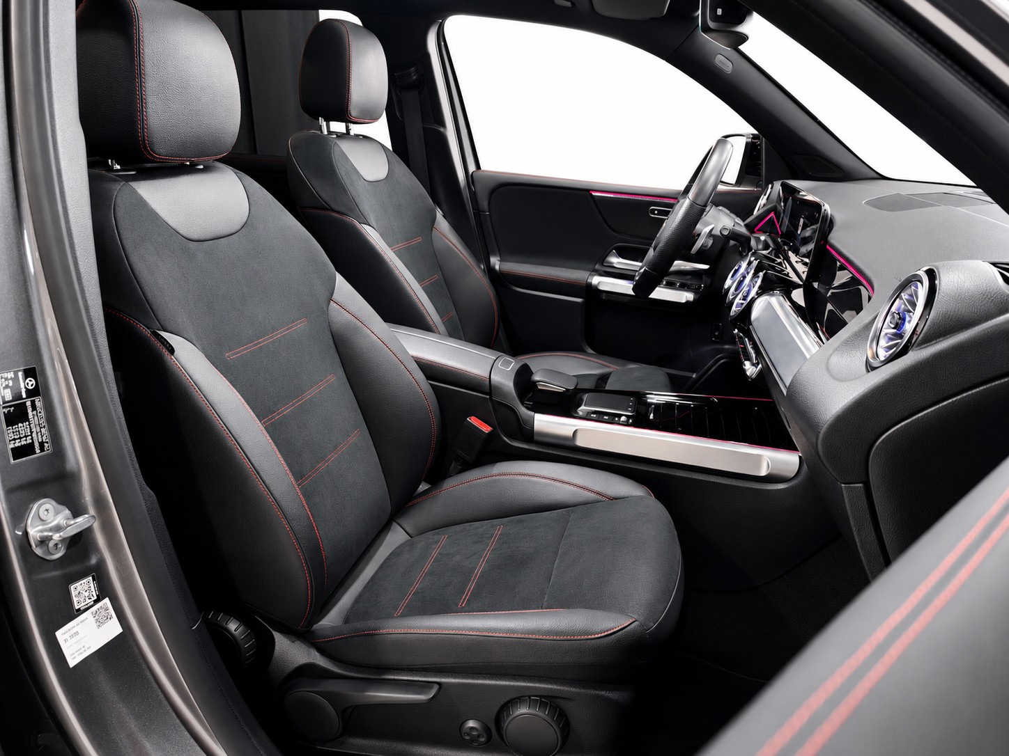 MERCEDES-BENZ GLB 220 d AMG Line 4matic * CH FZ * Pack Premium Plus * 360°-Kamera * Panorama-Schiebedach *-image-22
