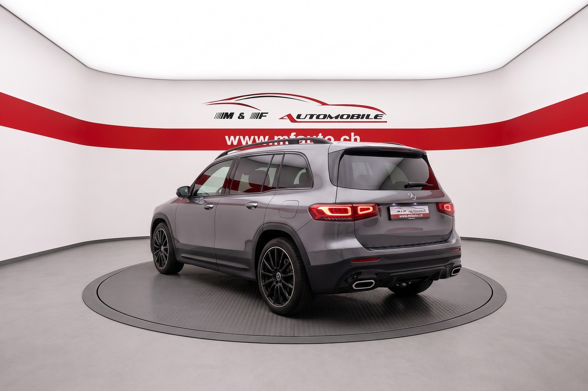 MERCEDES-BENZ GLB 220 d AMG Line 4matic * CH FZ * Pack Premium Plus * 360°-Kamera * Panorama-Schiebedach *-image-4