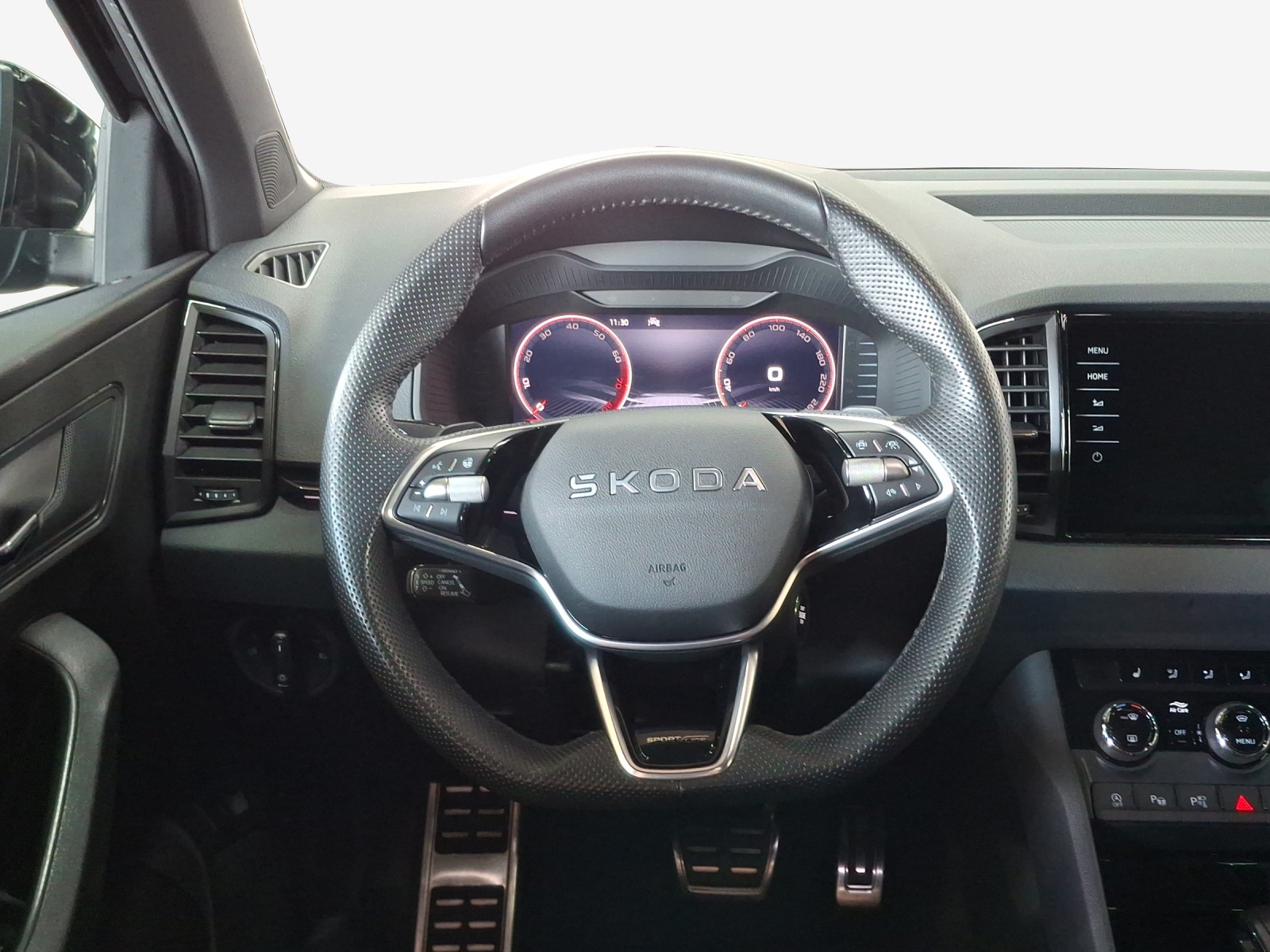 SKODA Karoq 2.0 TSI SportLine 4x4 DSG-image-9