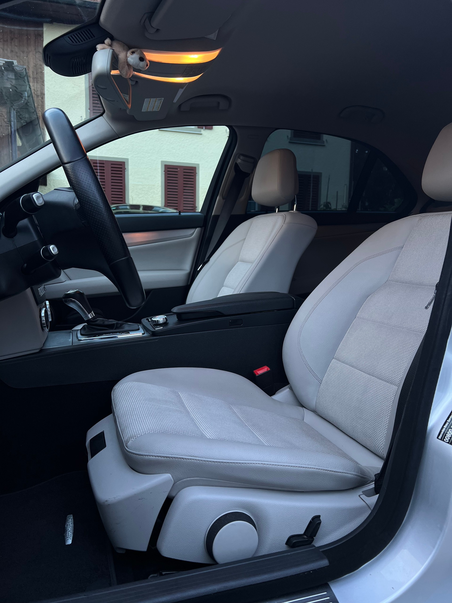 MERCEDES-BENZ C 350 Elégance 4Matic 7G-Tronic-image-14