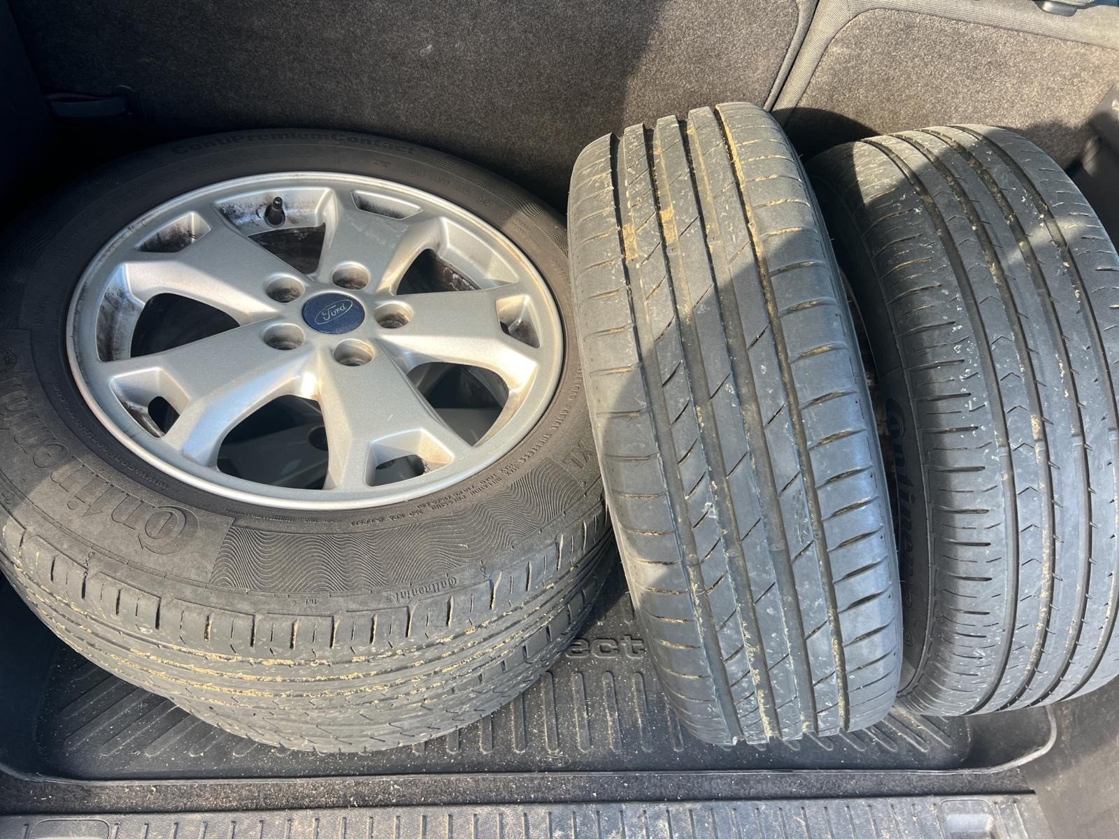 FORD Tourneo Connect 1.0 SCTi Titanium-image-10