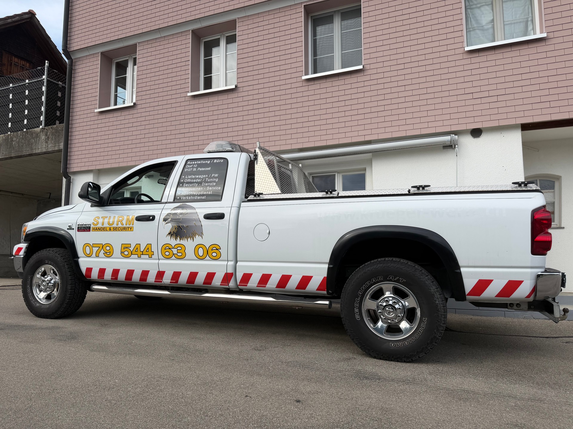 DODGE 2500-image-4