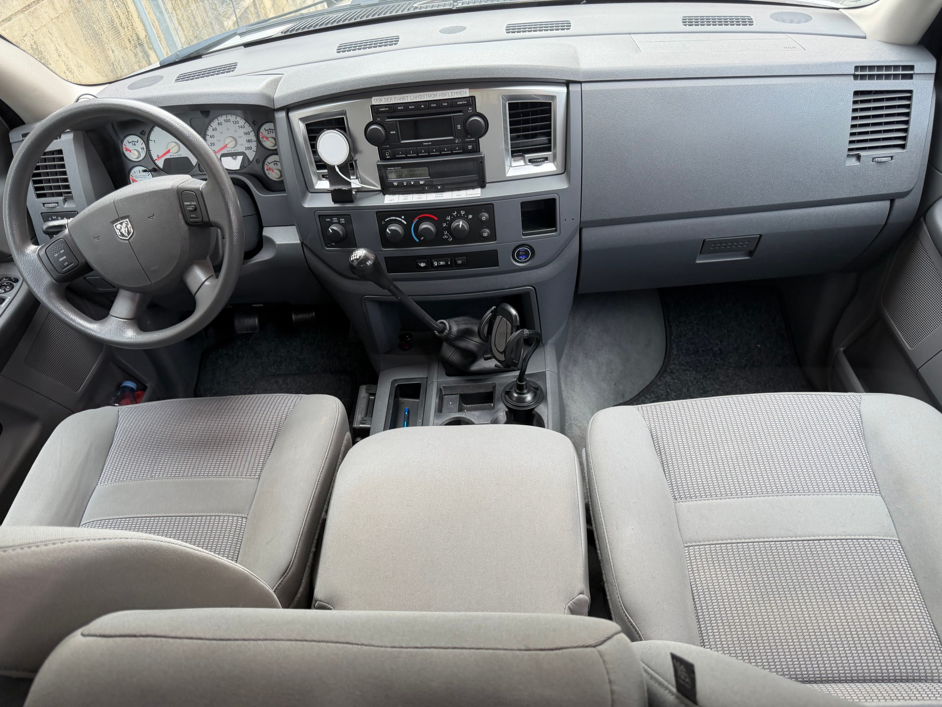 DODGE 2500-image-11