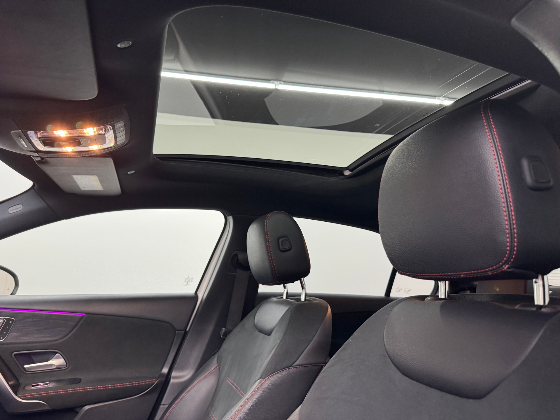 MERCEDES-BENZ A 200 AMG Line 7G-DCT-image-15