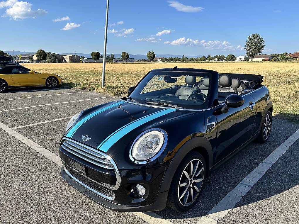 MINI CABRIO-image-0