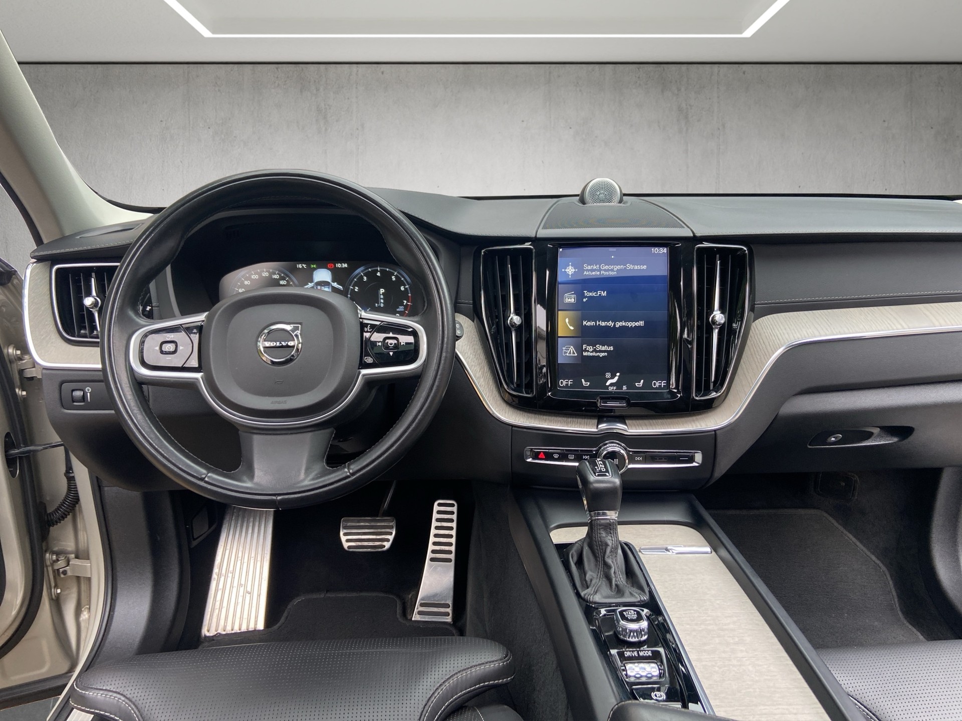 VOLVO XC60 T6 AWD Inscription Geartronic-image-8