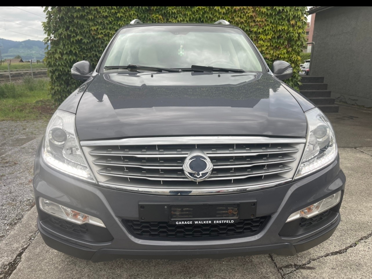 KGM-SsangYong Rexton RX220 e-XDi Executive 4WD Automatic-image-0