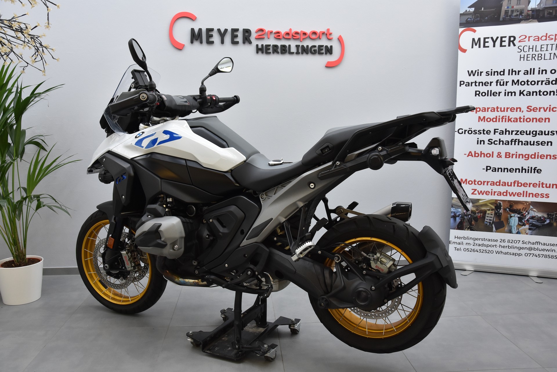 BMW R 1300 GS-image-6