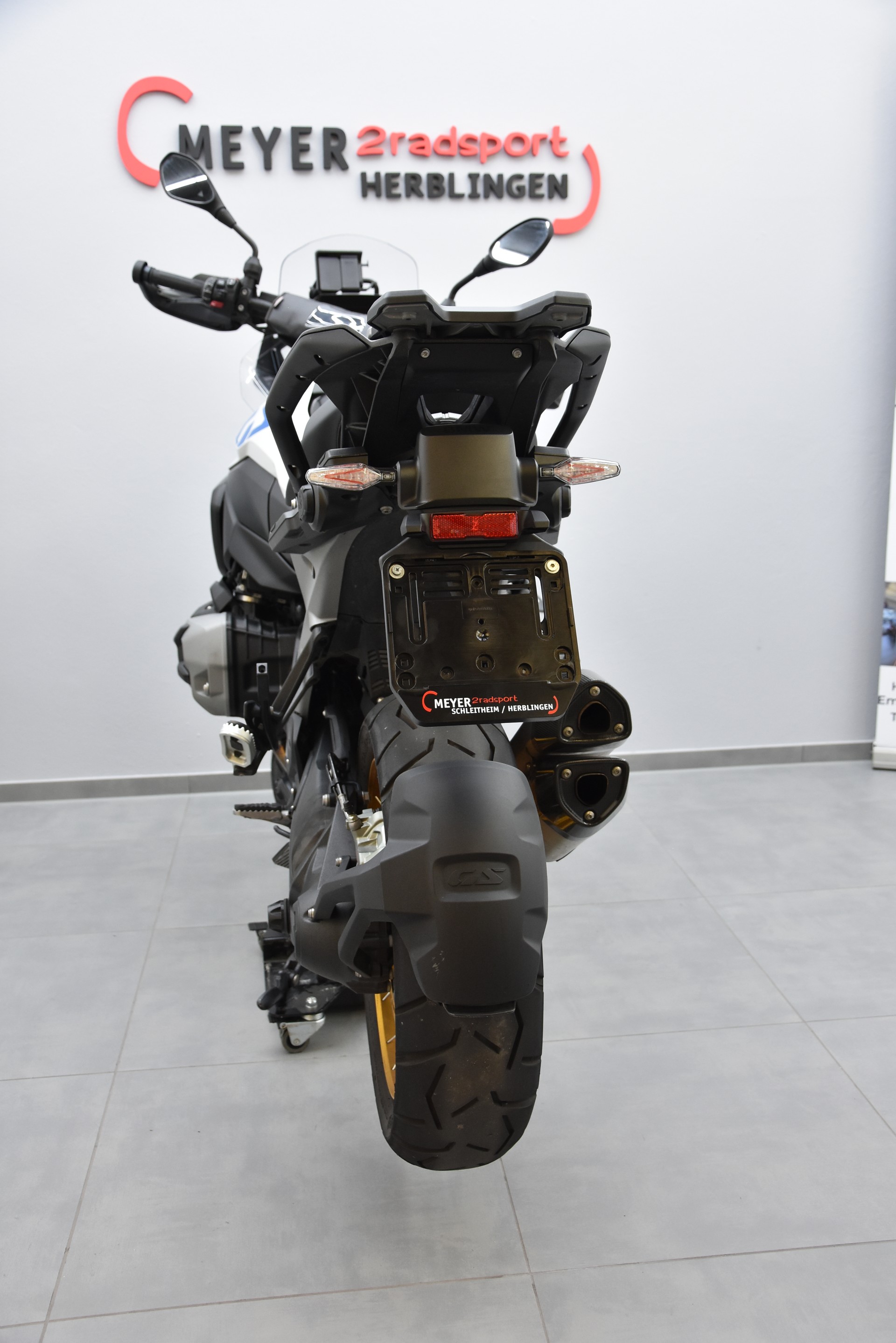 BMW R 1300 GS-image-7