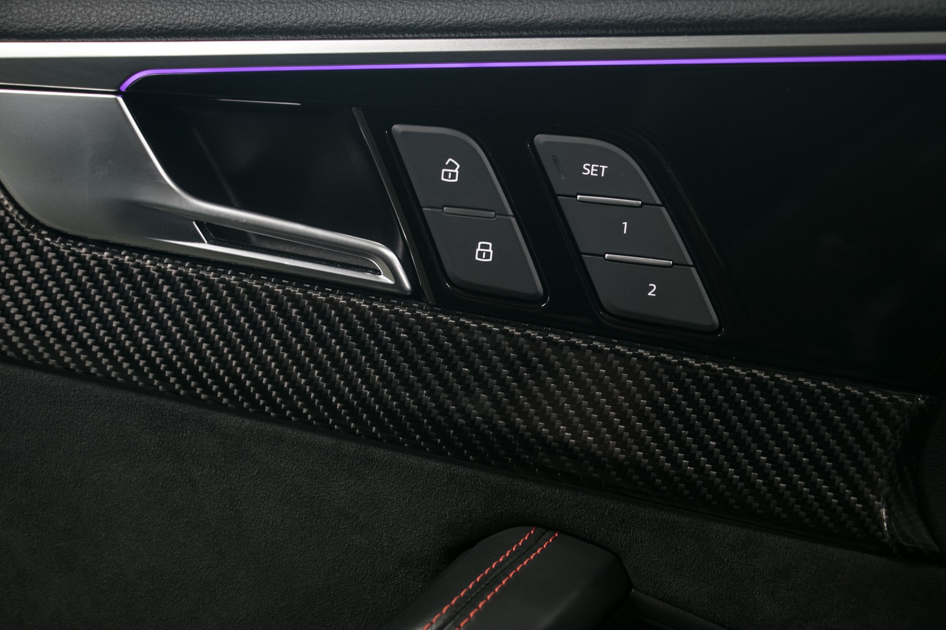 AUDI RS4 Avant quattro tiptronic-image-10
