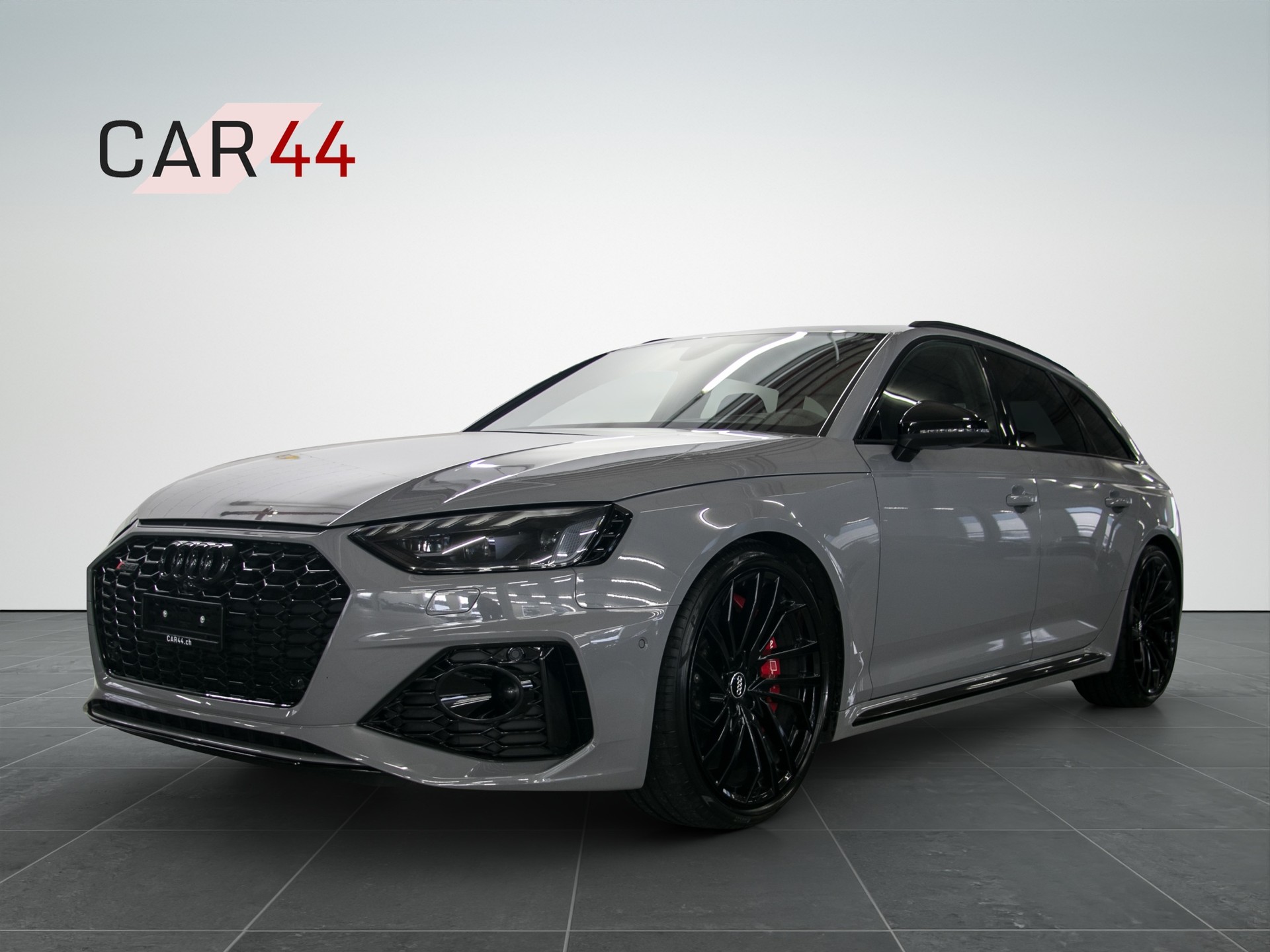 AUDI RS4 Avant quattro tiptronic