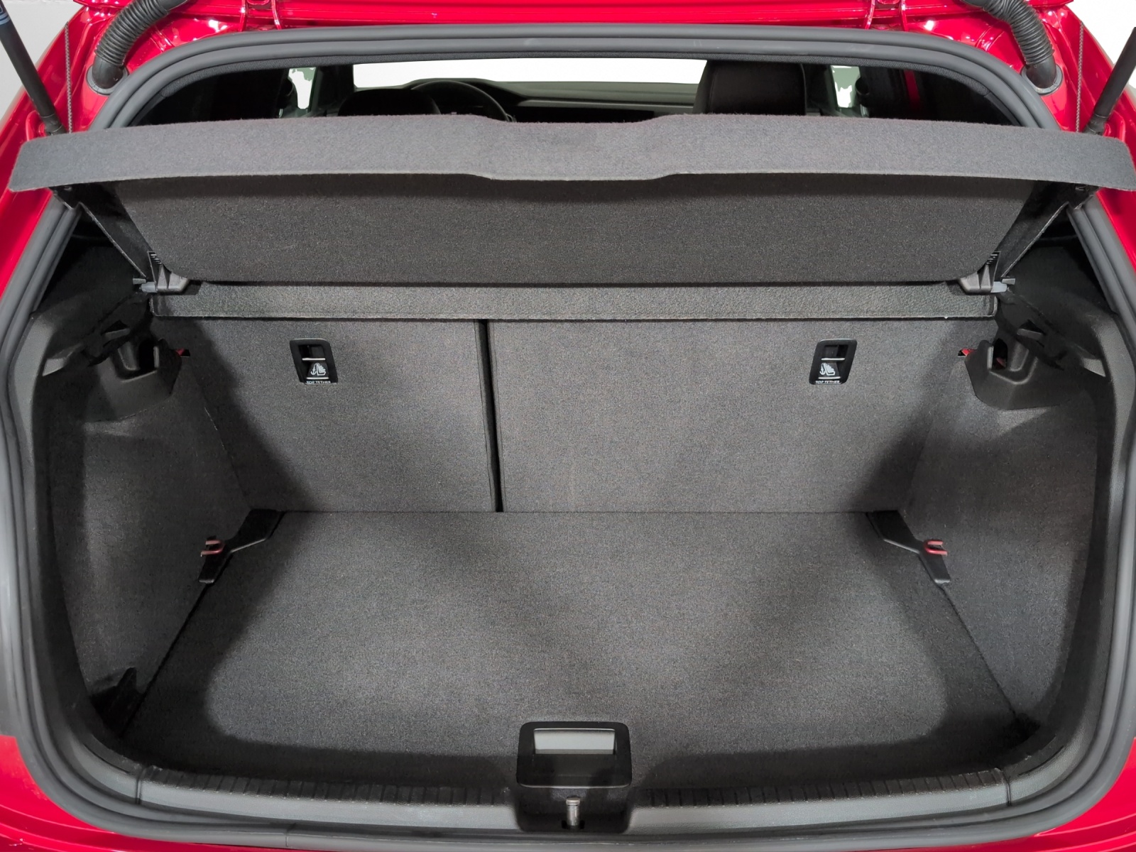 VW Polo 2.0 TSI GTI DSG-image-14