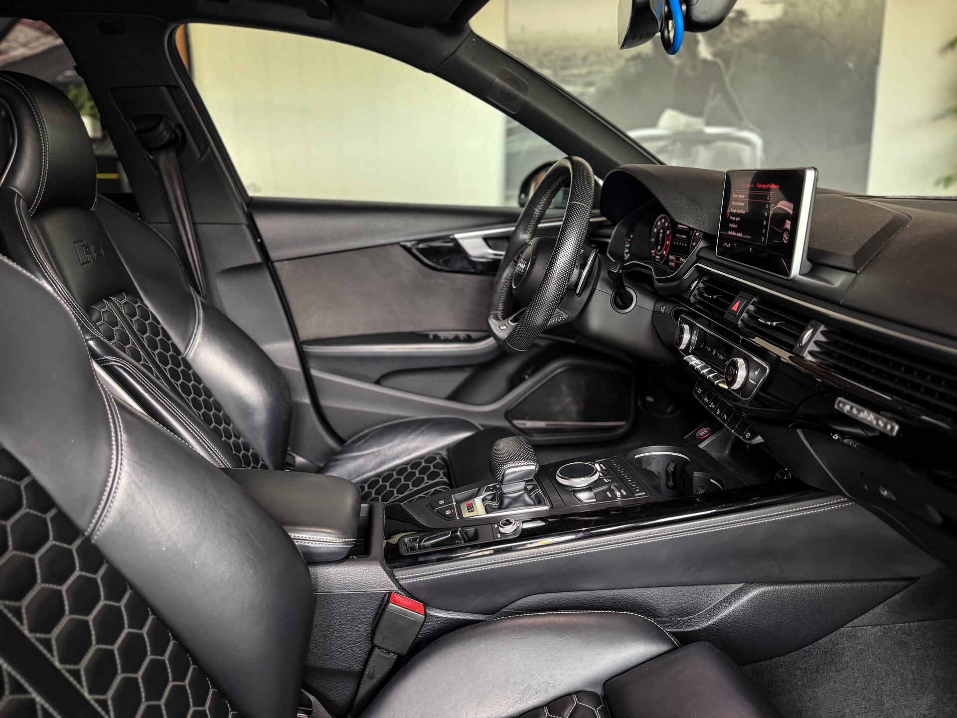 AUDI RS4 Avant 2.9 TFSI quattro tiptronic-image-9
