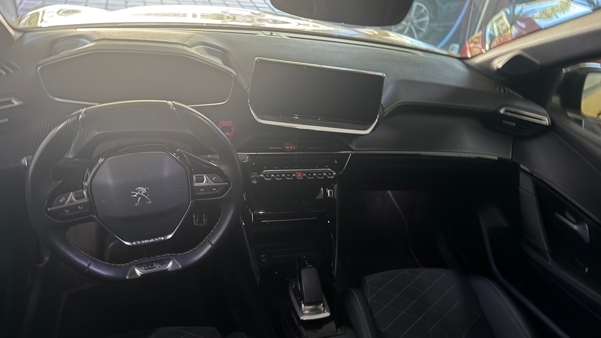 PEUGEOT 208 Elektrik GT Pack-image-6