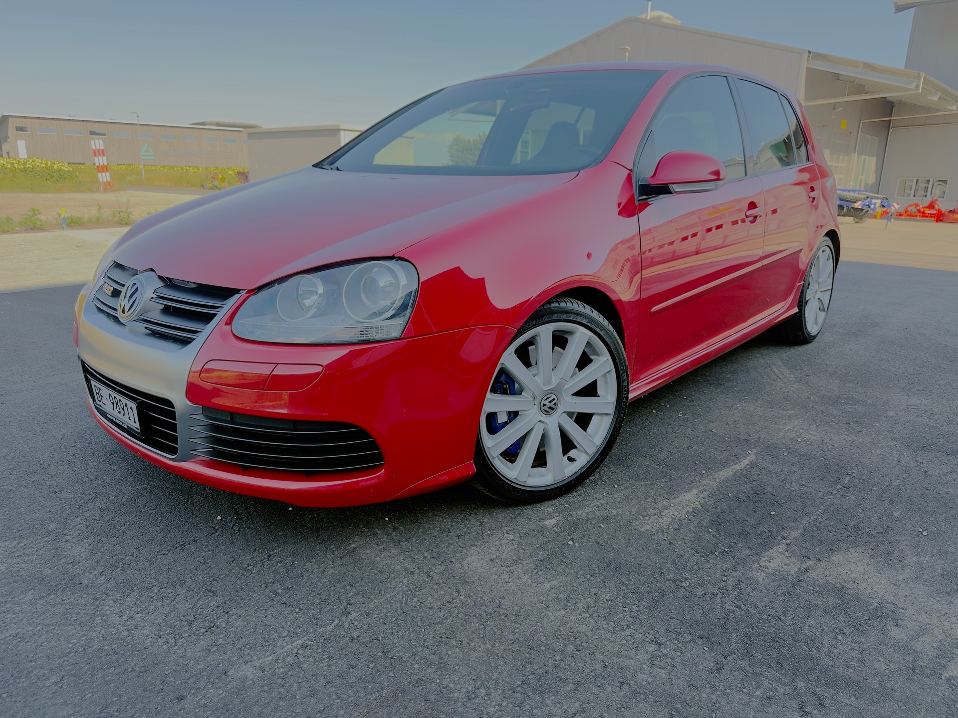 VW Golf R32 4Motion-image-0