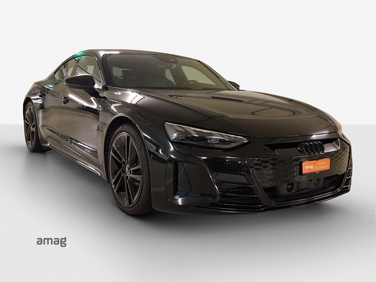 AUDI e-tron GT quattro-image-6