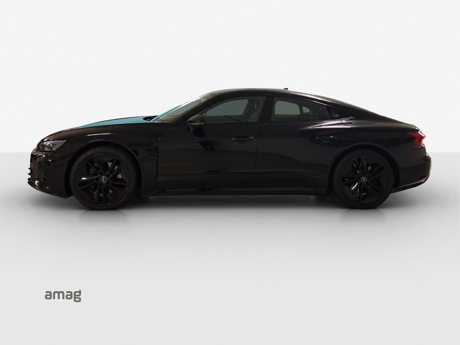 AUDI e-tron GT quattro-image-1