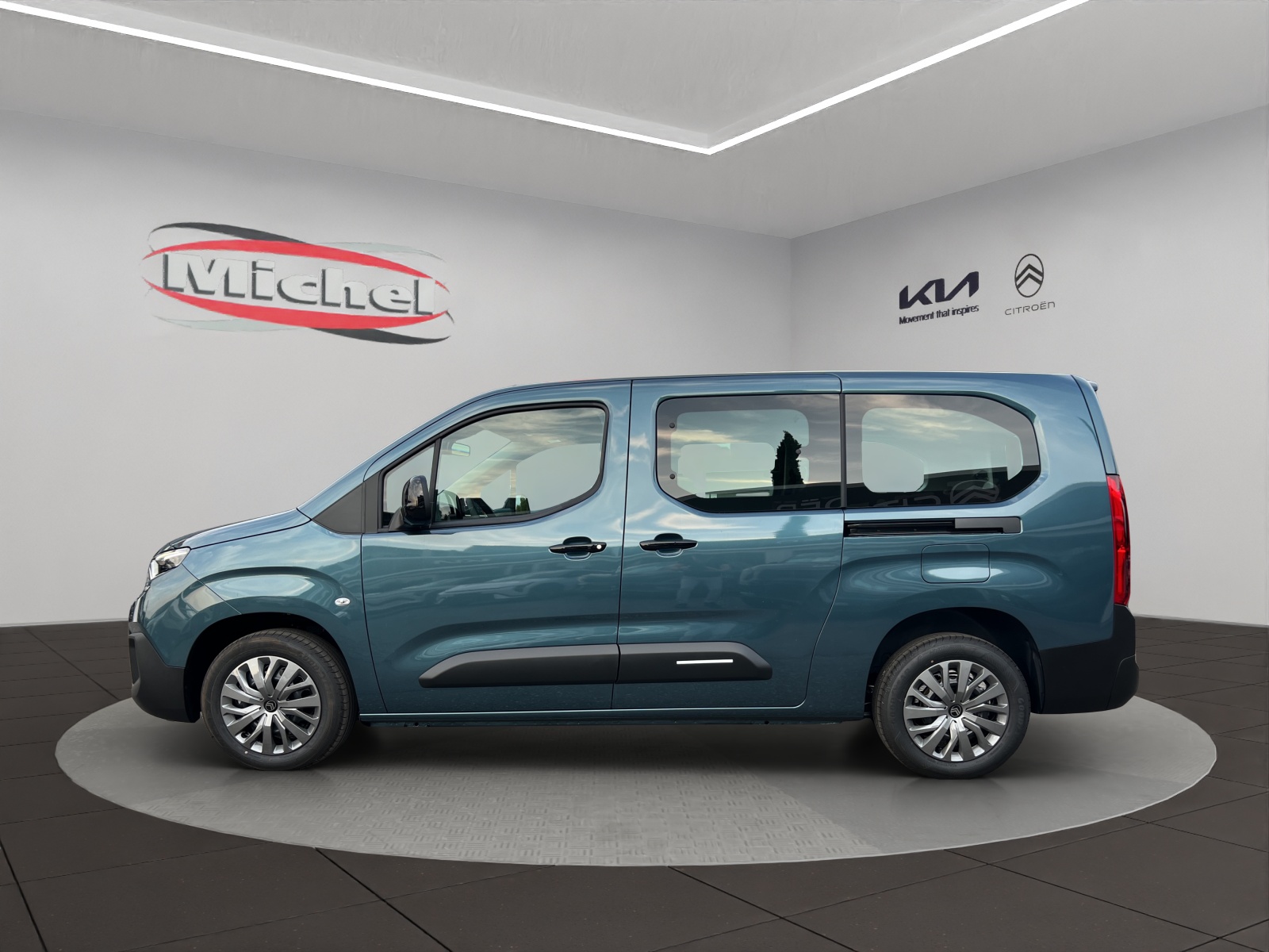 CITROEN Berlingo XL 1.5 BlueHDi 130 Tonic Automat 7 Plätze / Rückfahrkamera / CH-Herstellergarantie / Leasing Aktion 0.99% 36 Mte-image-2