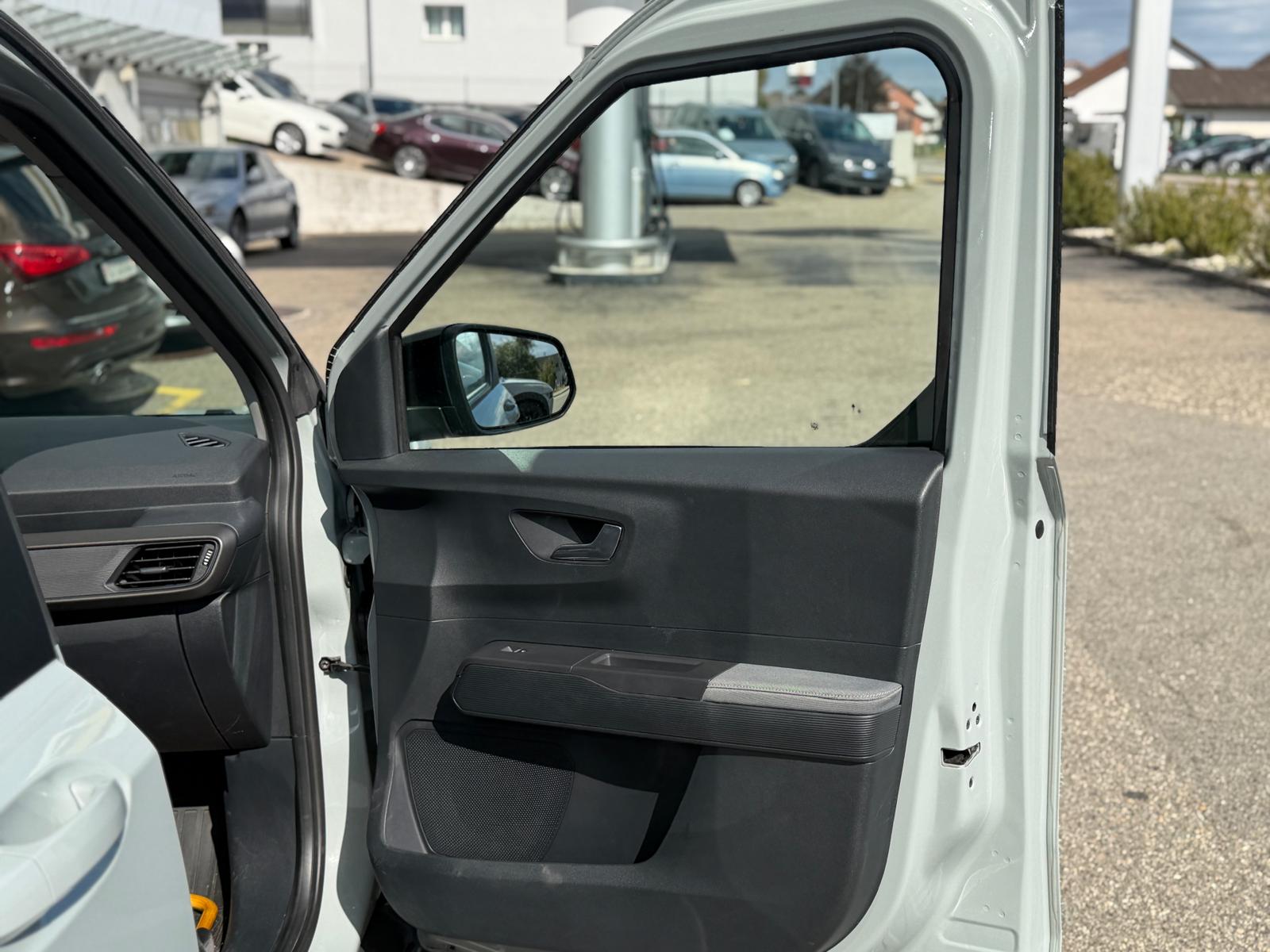 FORD Tourneo Courier 1.0 EcoBoost Trend Automat-image-9