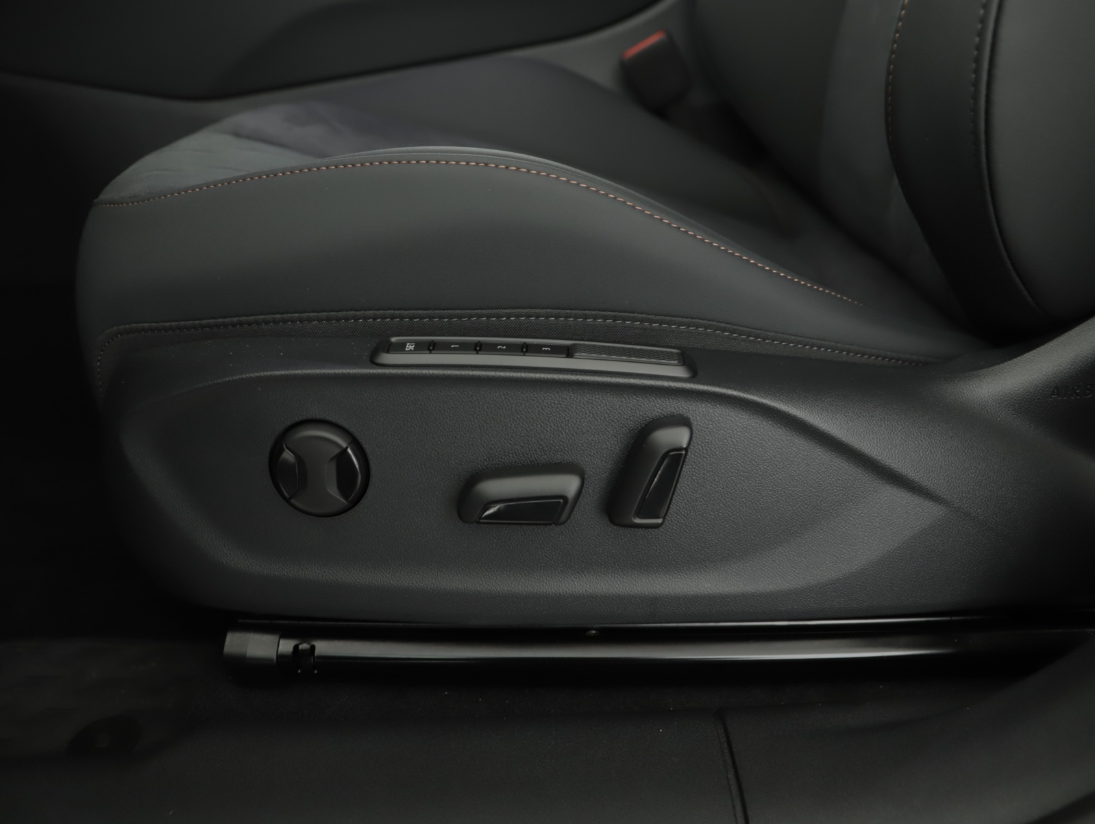 CUPRA Terramar 2.0 TSI DSG 4Drive VZ-image-13