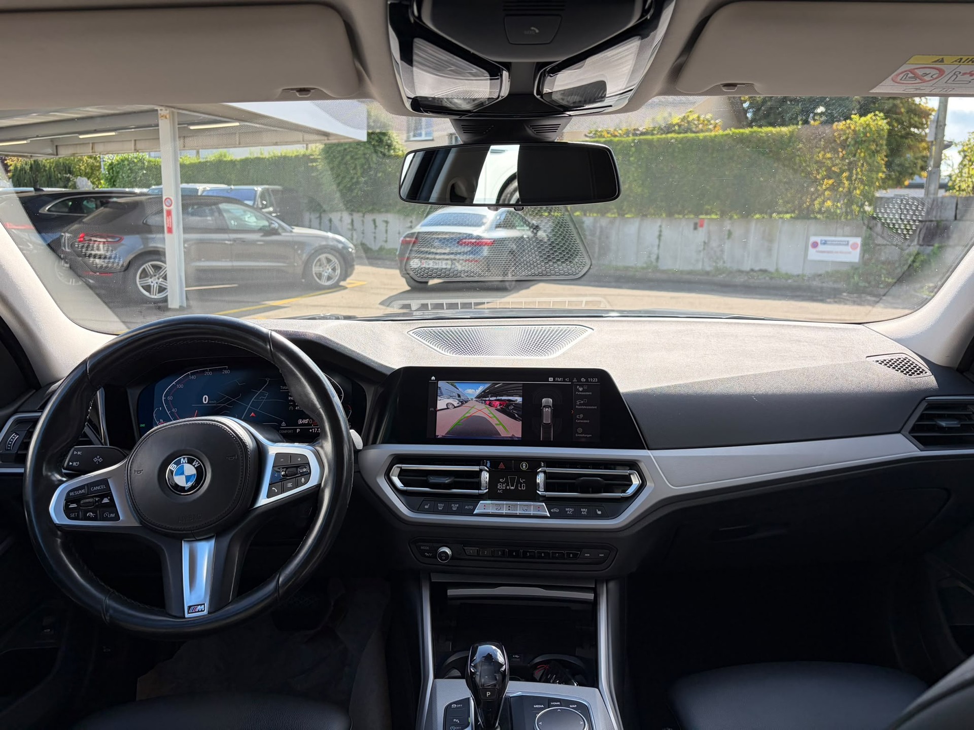 BMW 320d xDrive Touring Steptronic-image-9