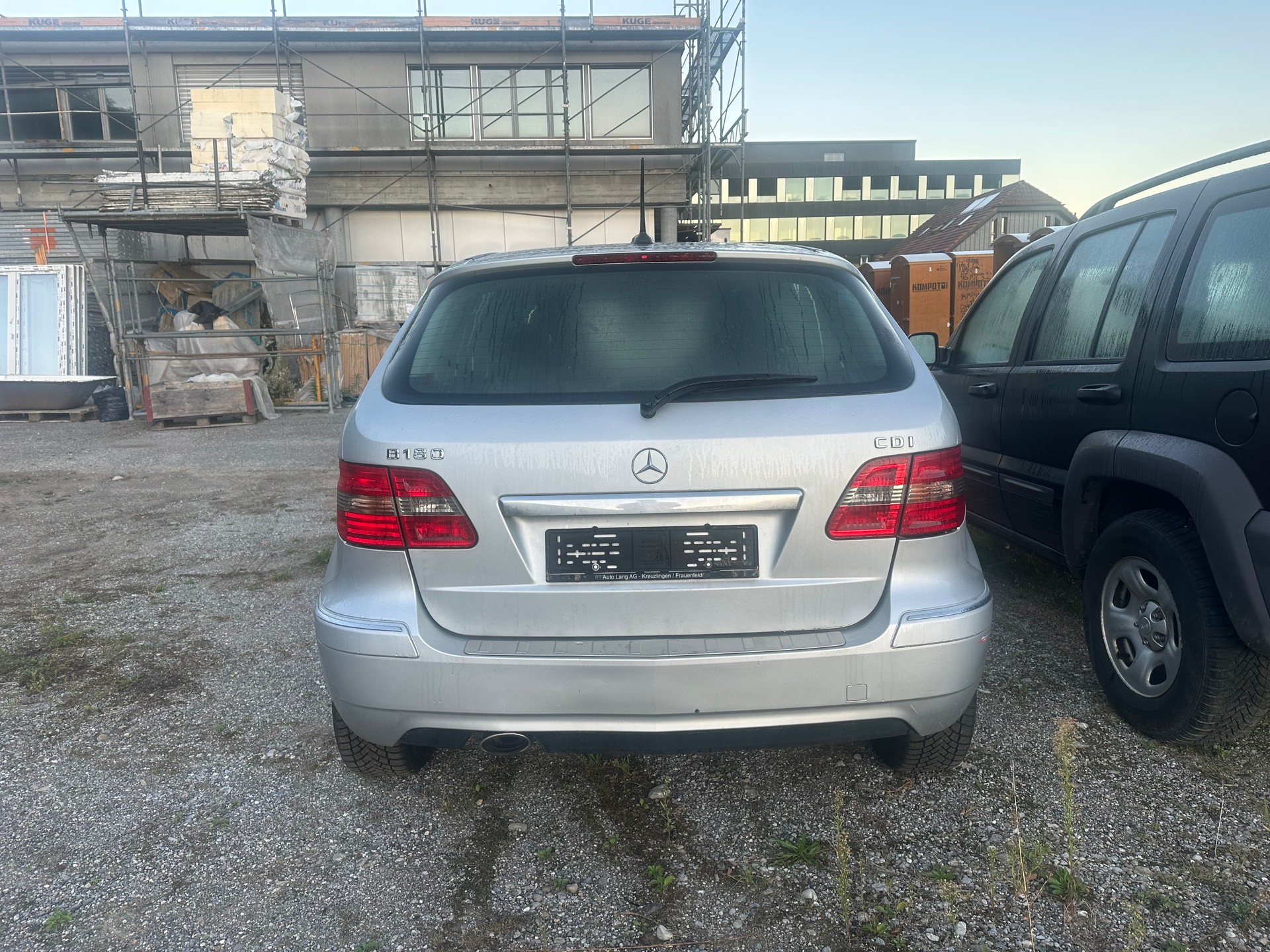MERCEDES-BENZ B 180 CDI Autotronic-image-1