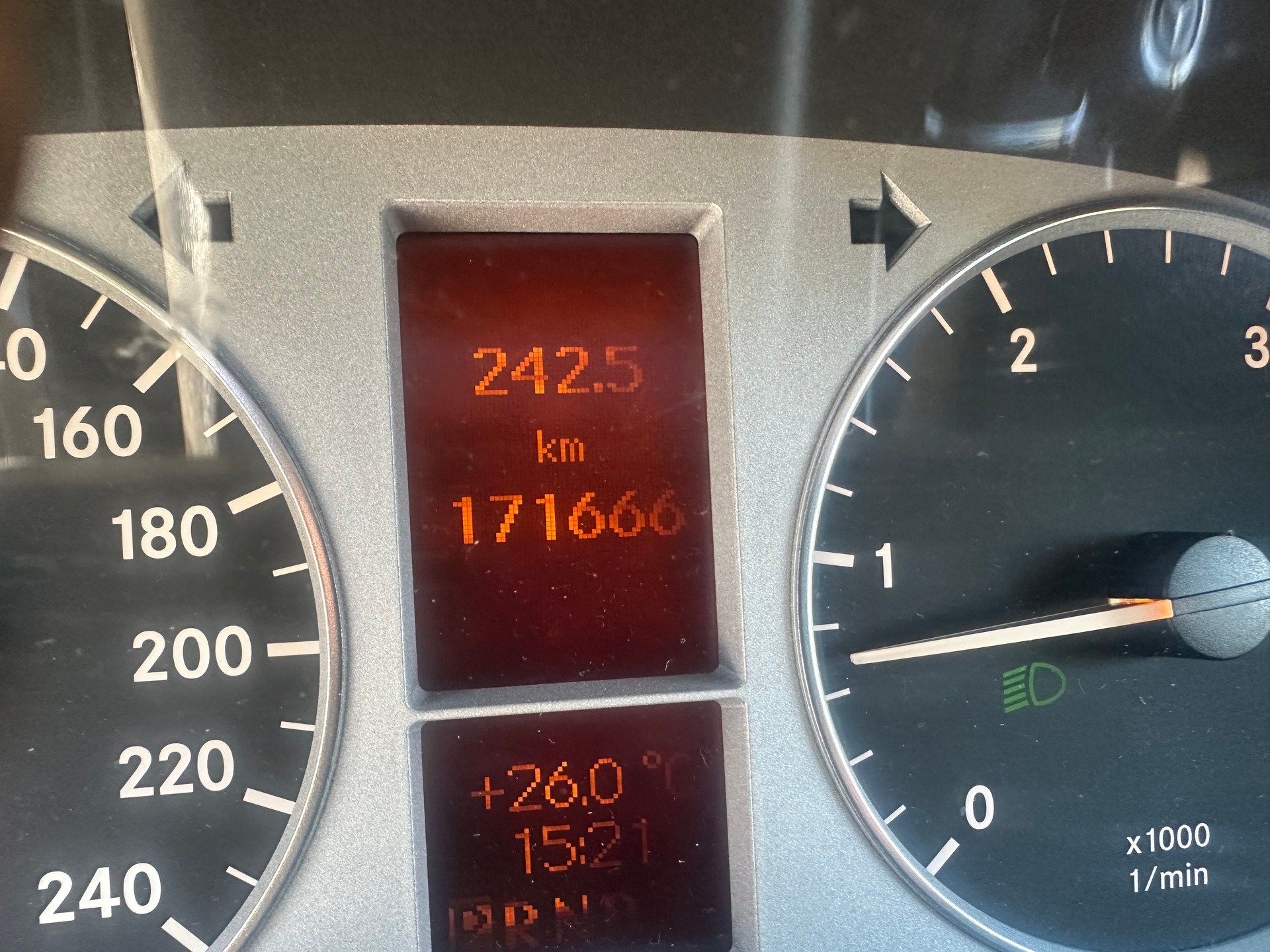MERCEDES-BENZ B 180 CDI Autotronic-image-8