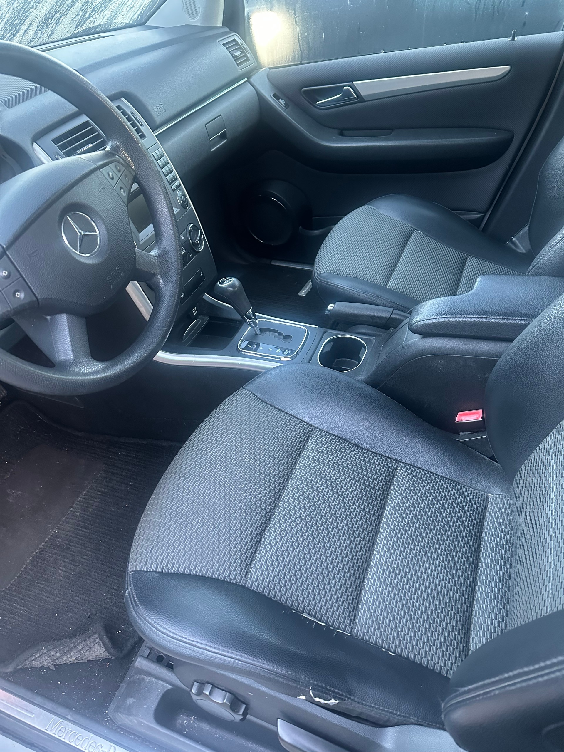 MERCEDES-BENZ B 180 CDI Autotronic-image-3