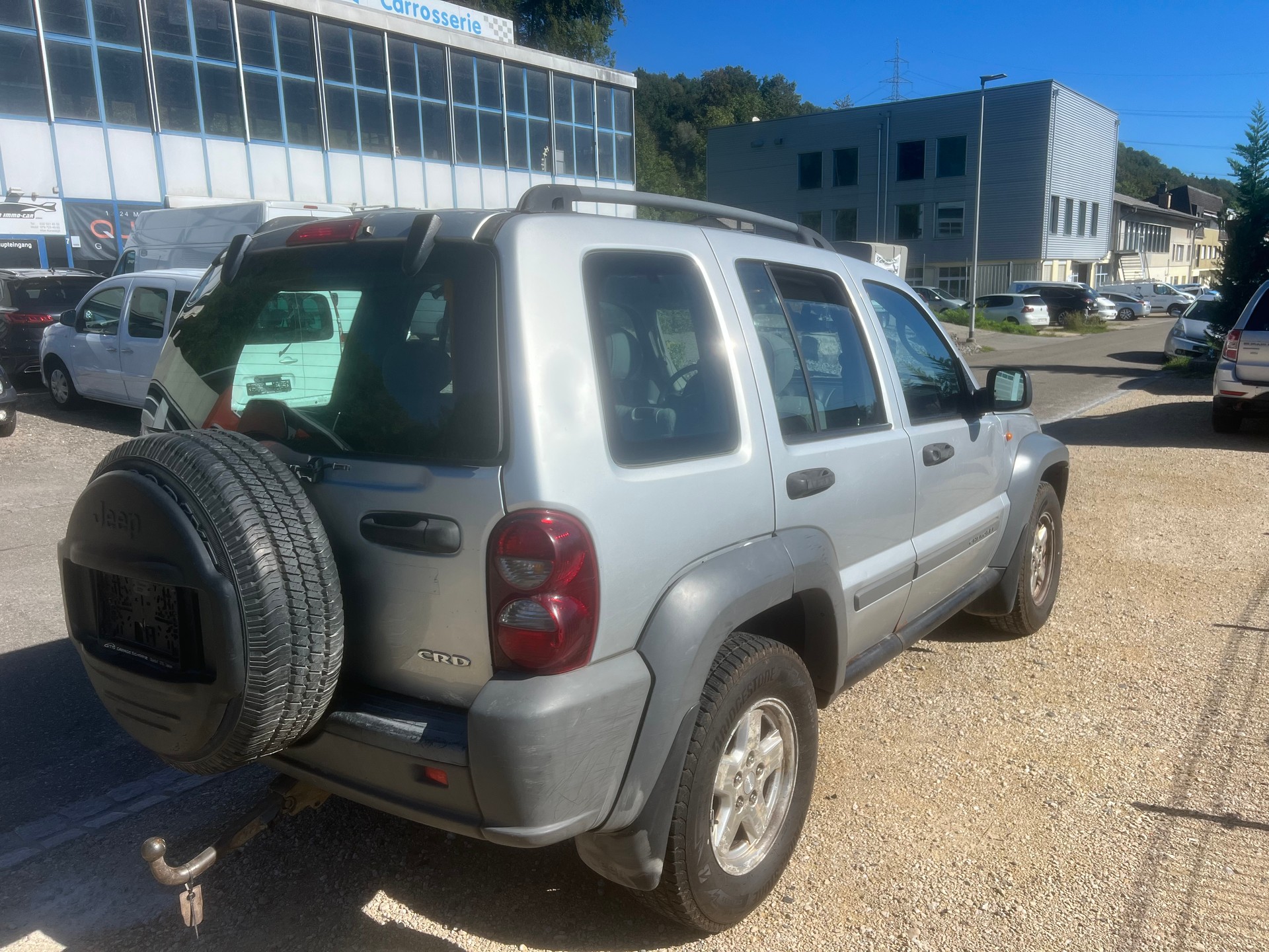 JEEP Cherokee 2.8 CRD Sport-image-6