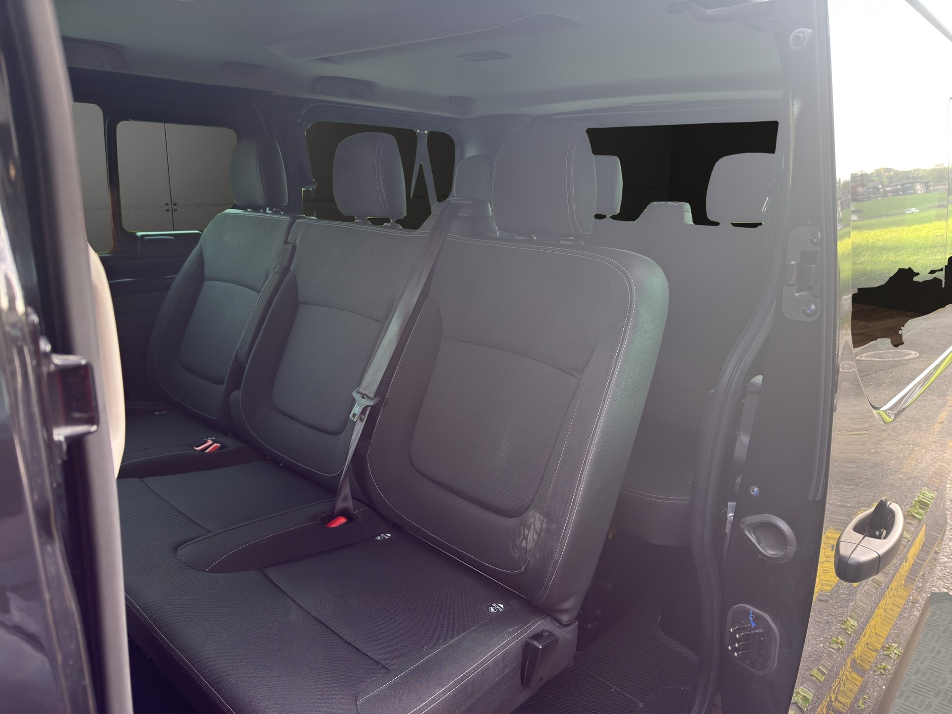 NISSAN Primastar dCi 170 2.8 L1H1 9 Pl. Tekna DCT-image-7