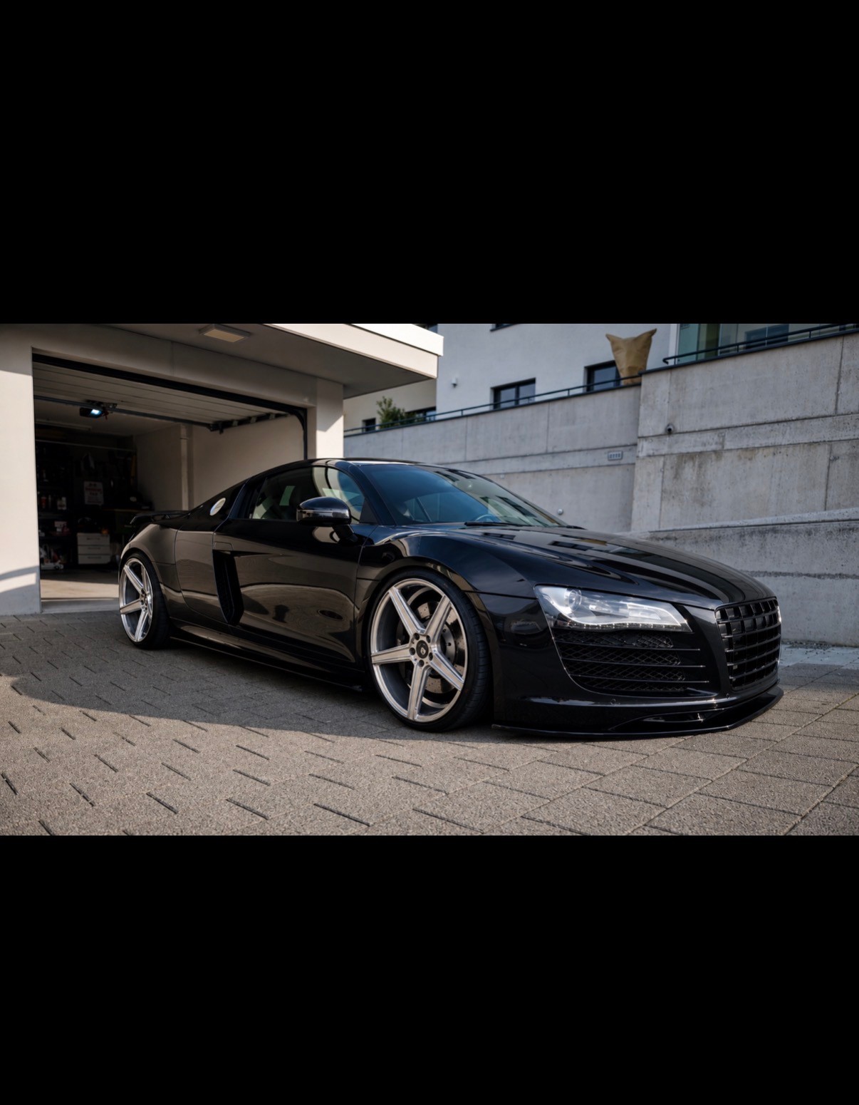 AUDI 4.2 FSI V8 quattro-image-0