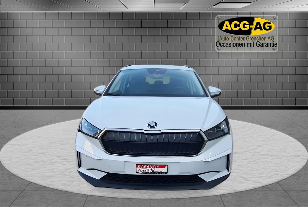 SKODA ENYAQ iV 60 ** NP 53'840.– ** AVILOO 96,2% ** Stoff/Kunstl. ** Navi ** RF-Kamera ** Sitzh. ** PDC **-image-1