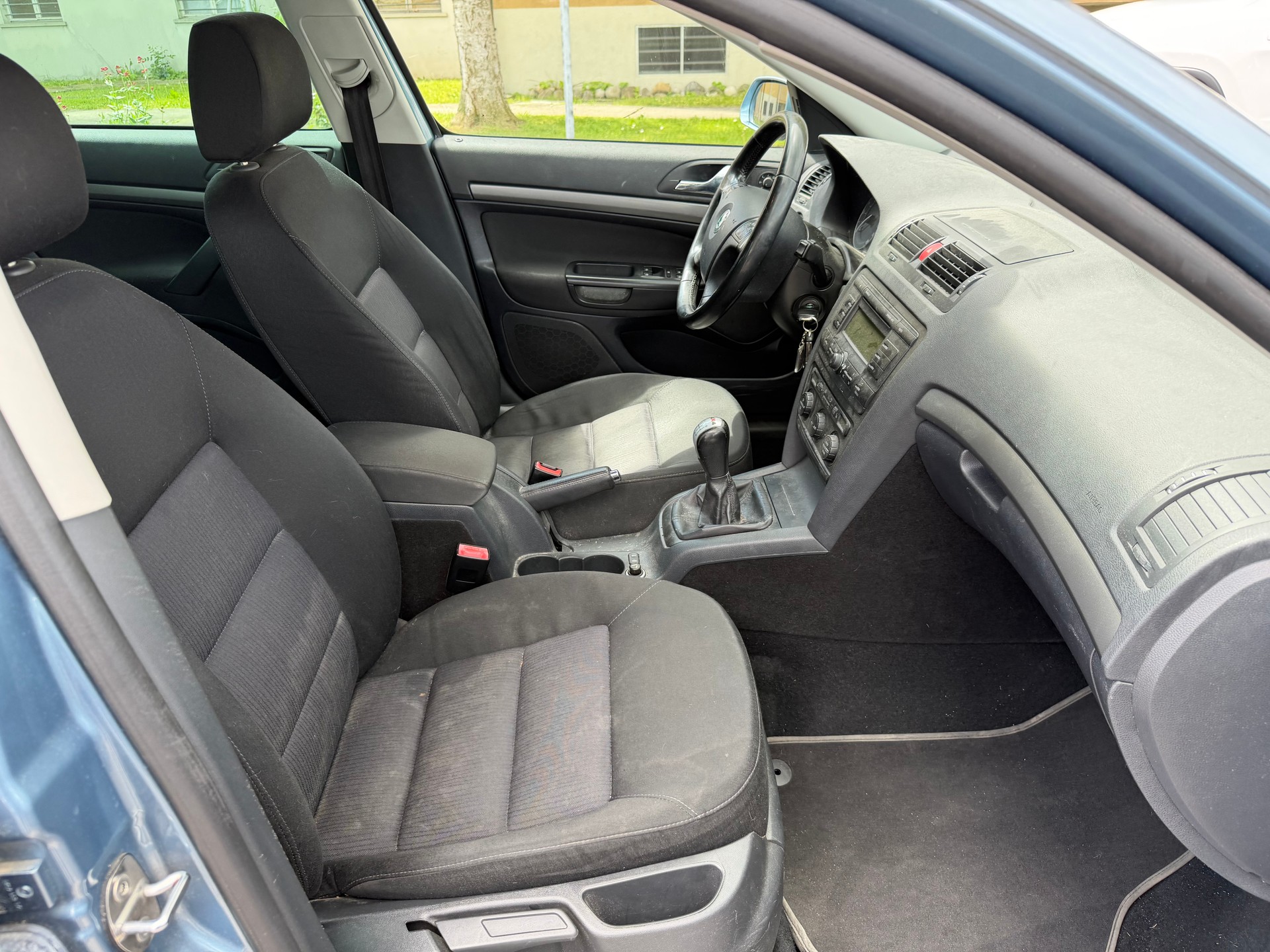SKODA Octavia 1.9 TDI Swiss Ice Hockey 4x4-image-6
