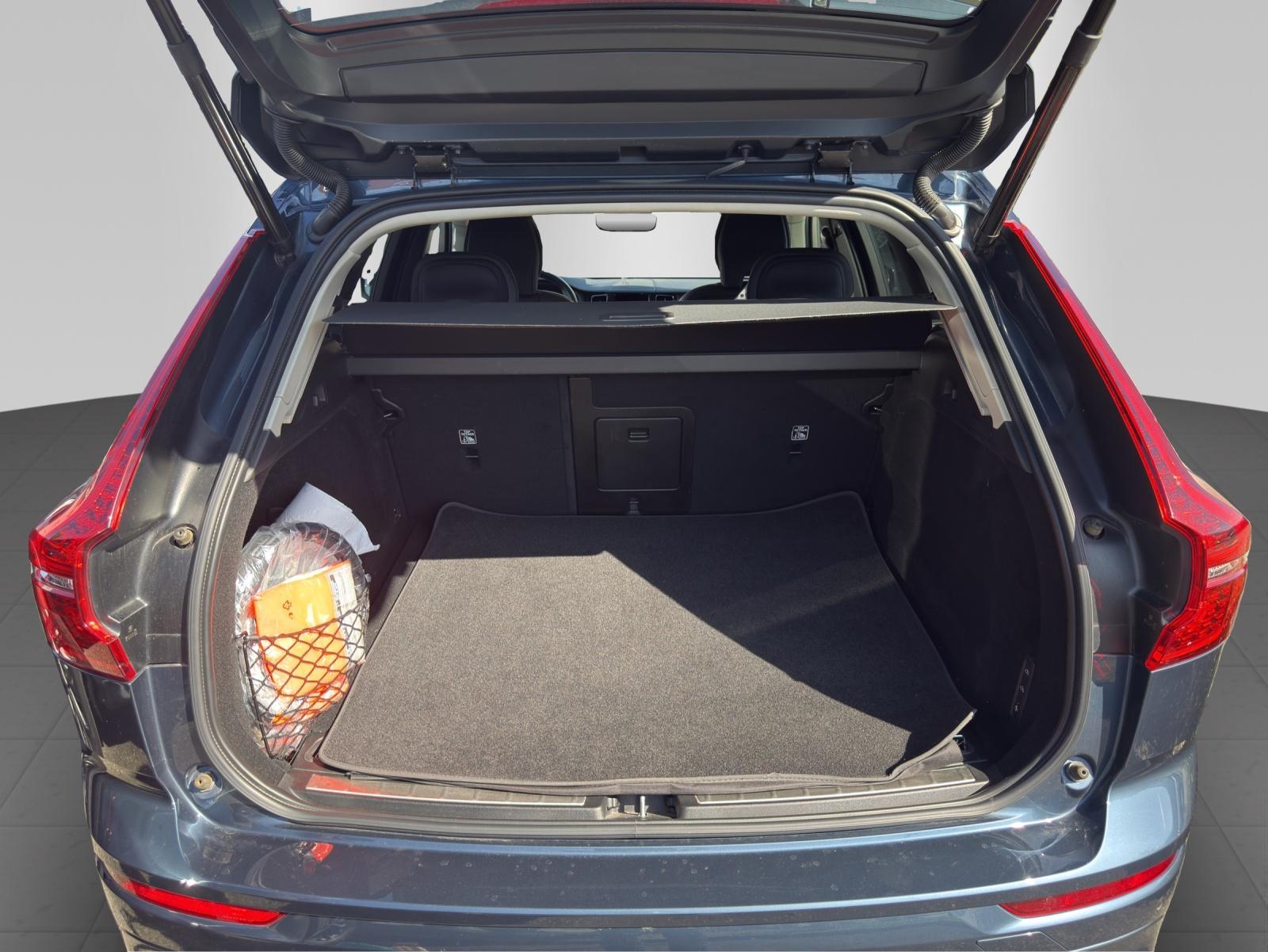 VOLVO XC60 2.0 T8 TE Inscription eAWD-image-12