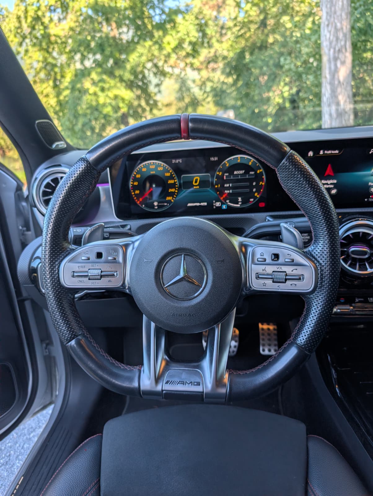 MERCEDES-BENZ A 35 AMG 4matic-image-5